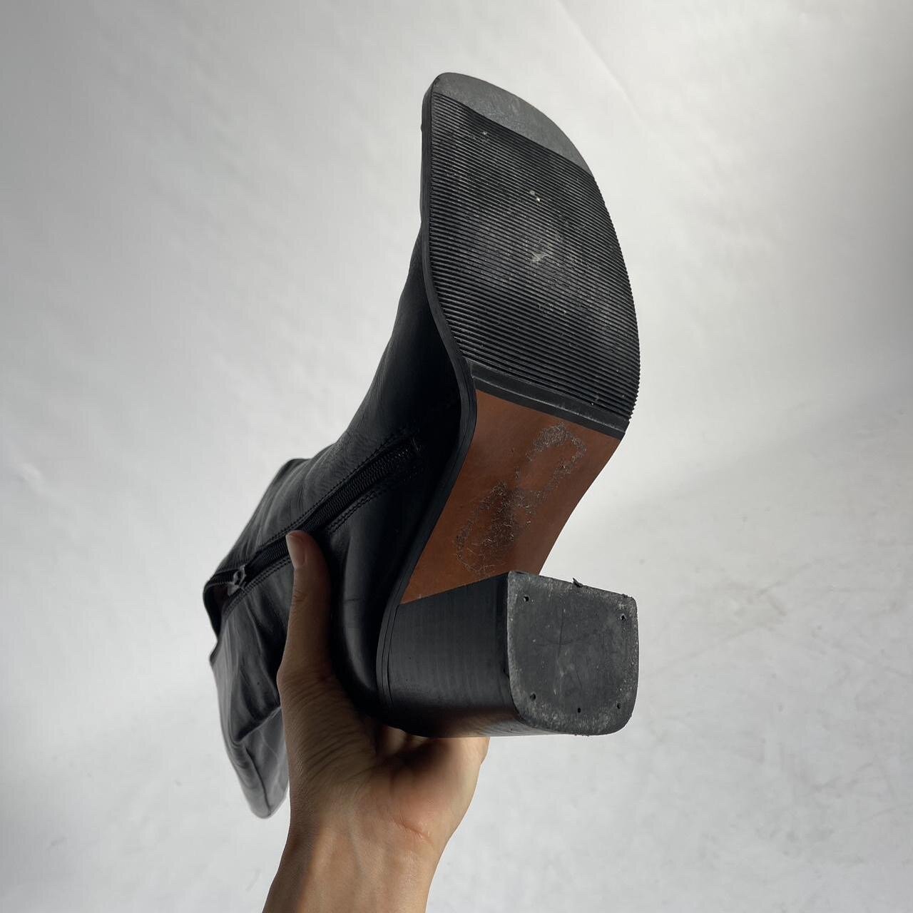 351FAE2C-F5D1-451A-A7F0-5C778E8957E9