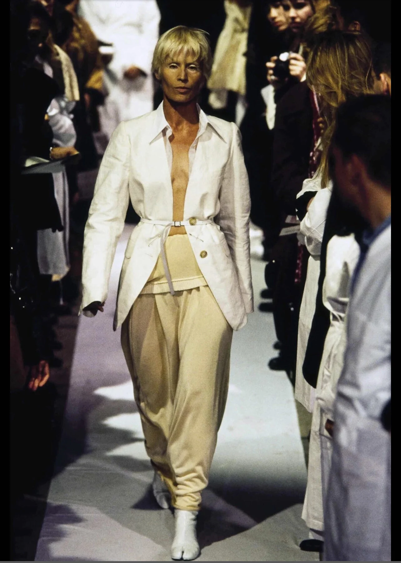 4EB7DE19-3A7D-4CA3-BE99-20BFC6C1D11F