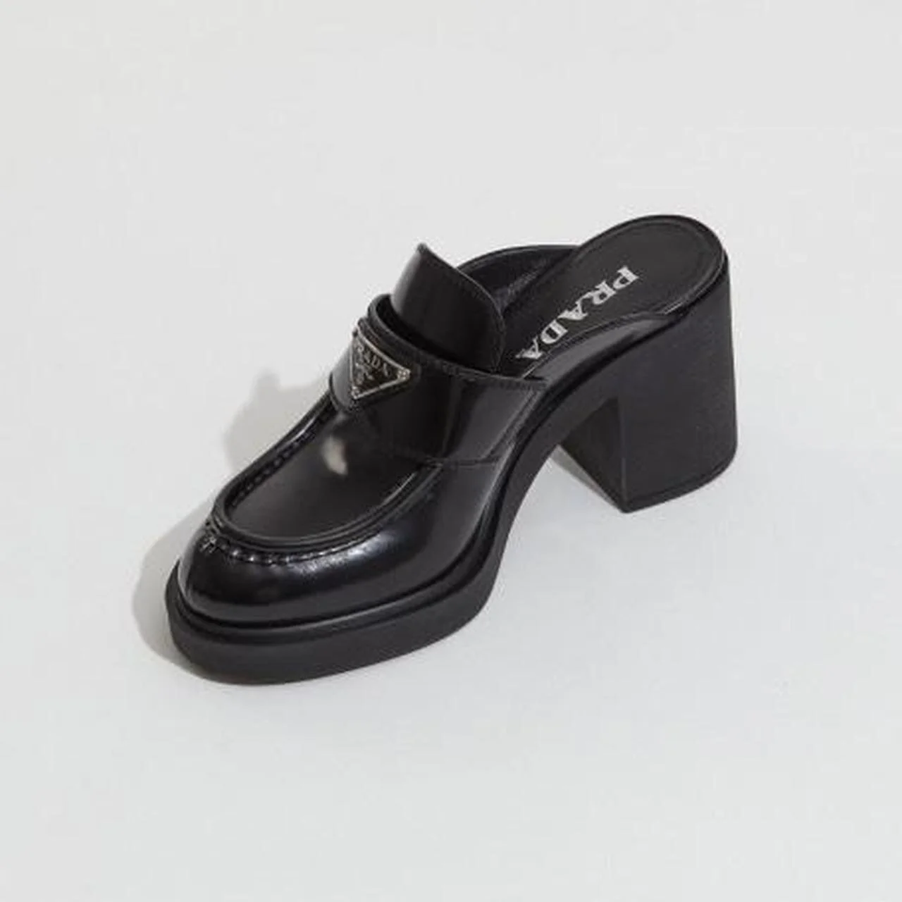 83FE0CF4-C992-40A5-8C4C-B8C73D4C477E