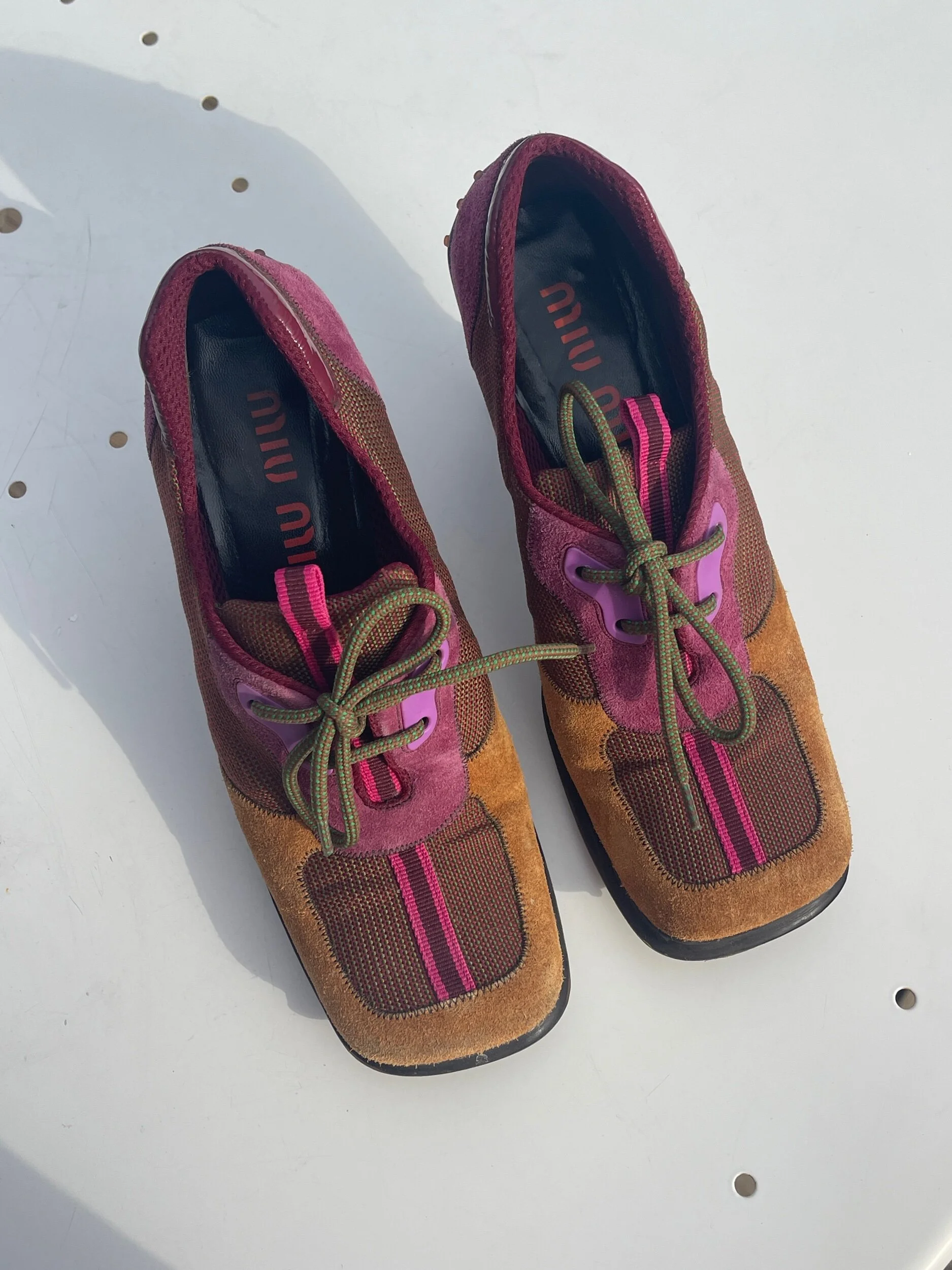 17869022-F18E-4127-8FD9-3C7B2B9CE448