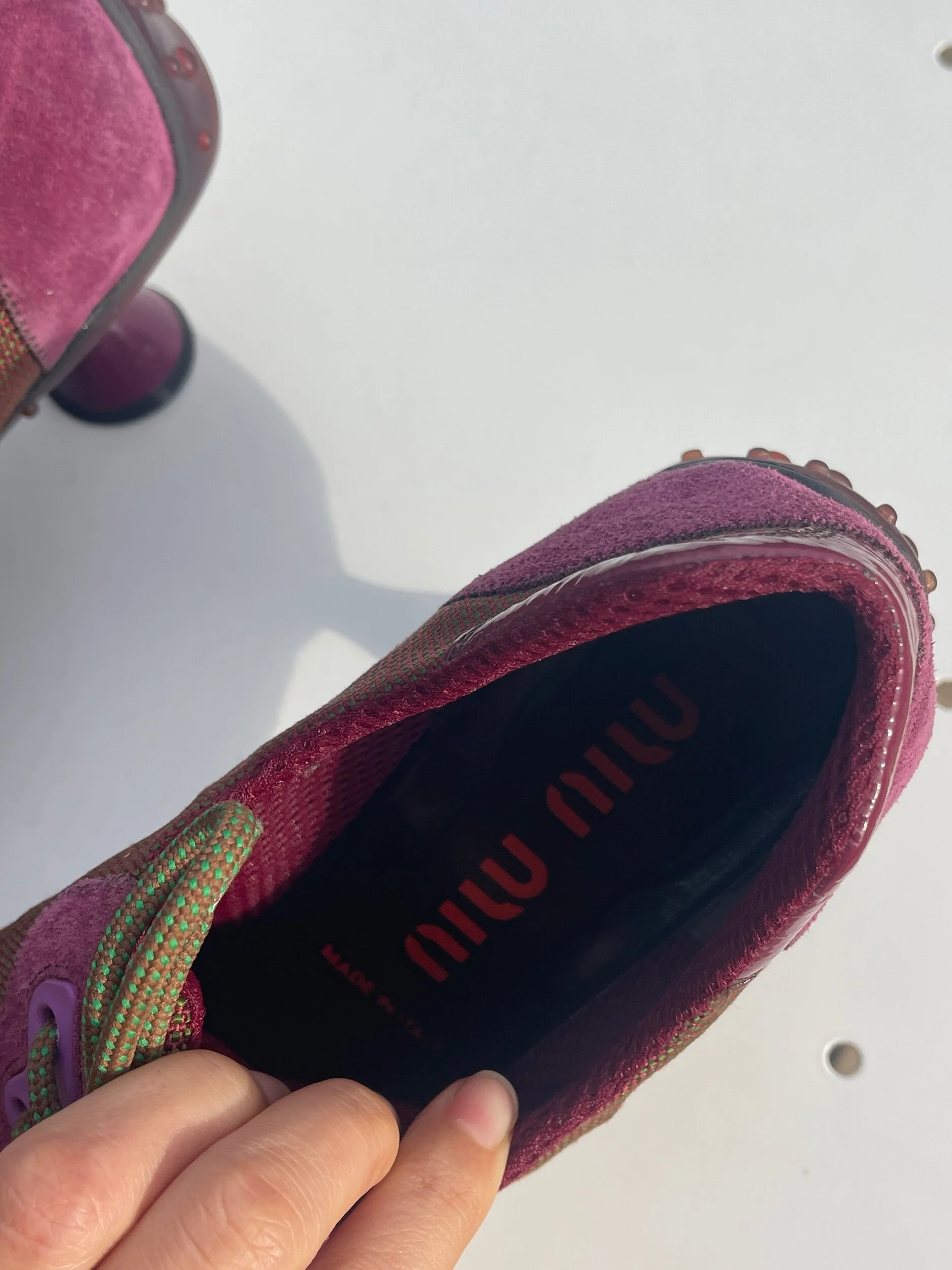 65C39AB3-B7D1-4877-A379-46EA12600835