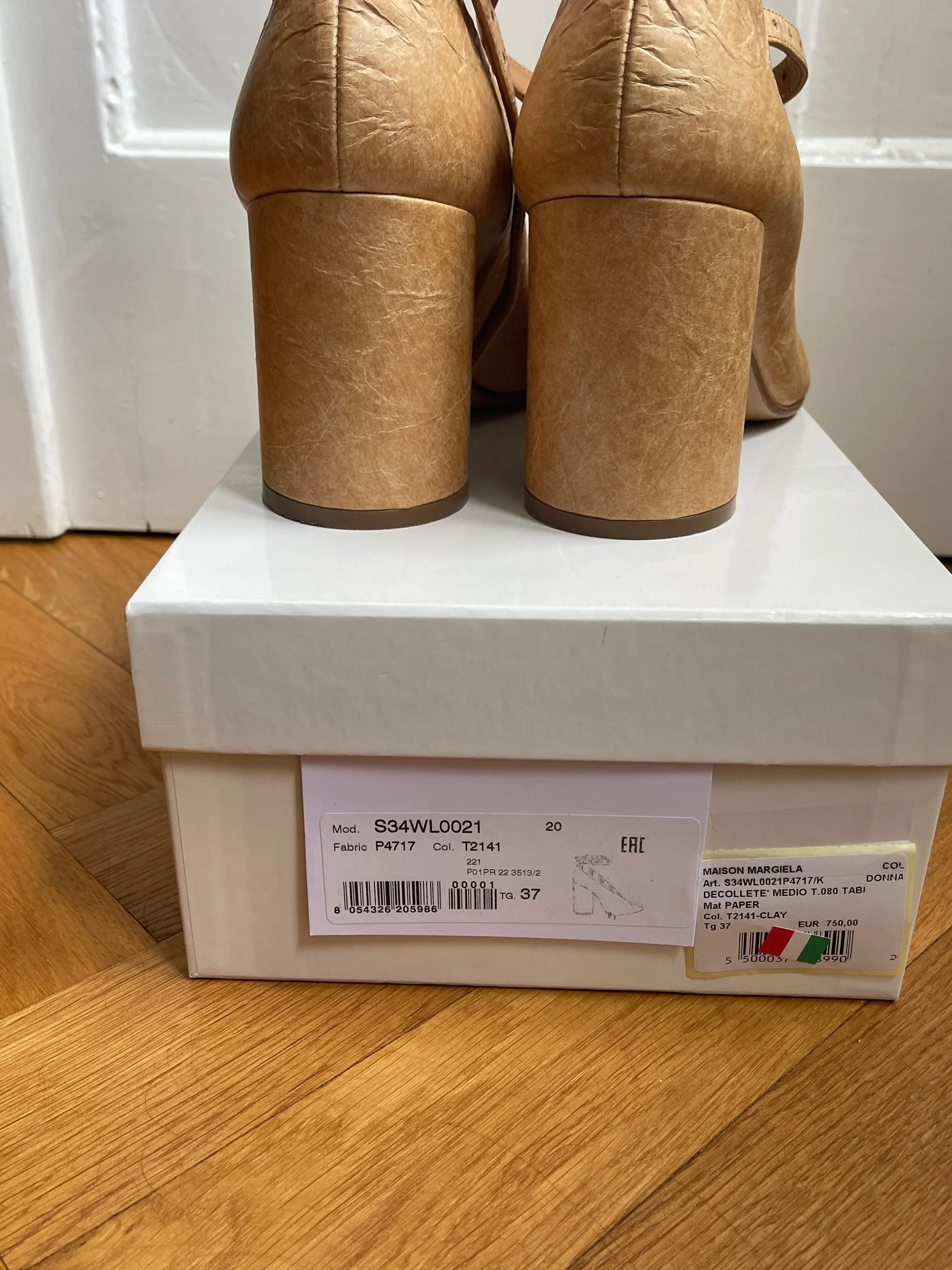 4BE78B16-0E97-4FE6-92B7-B0FB772AFB65