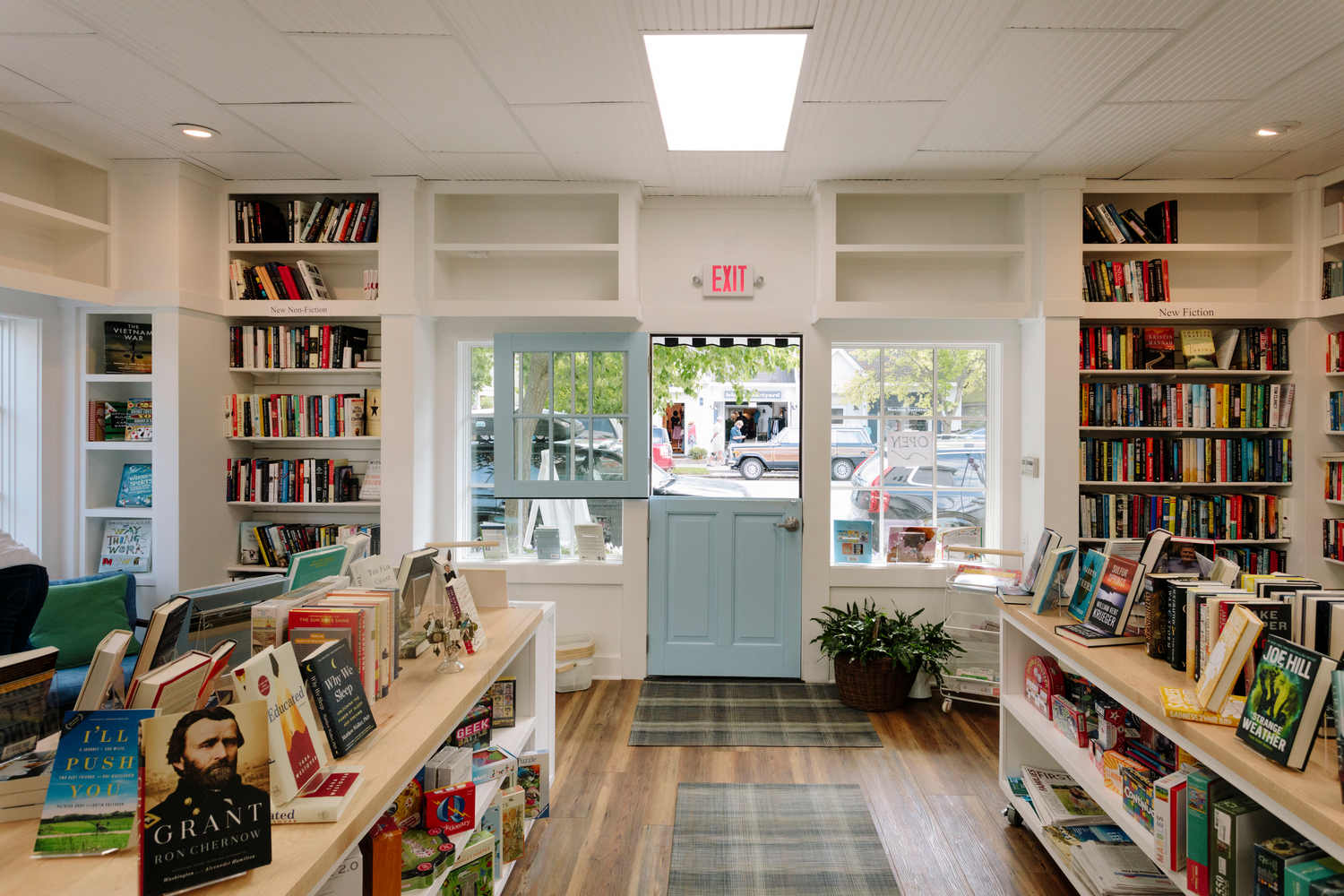 Leelanau Books_10.png