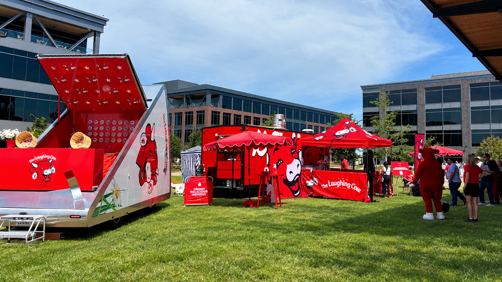 The Laughing Cow Grass-Front Activation.png