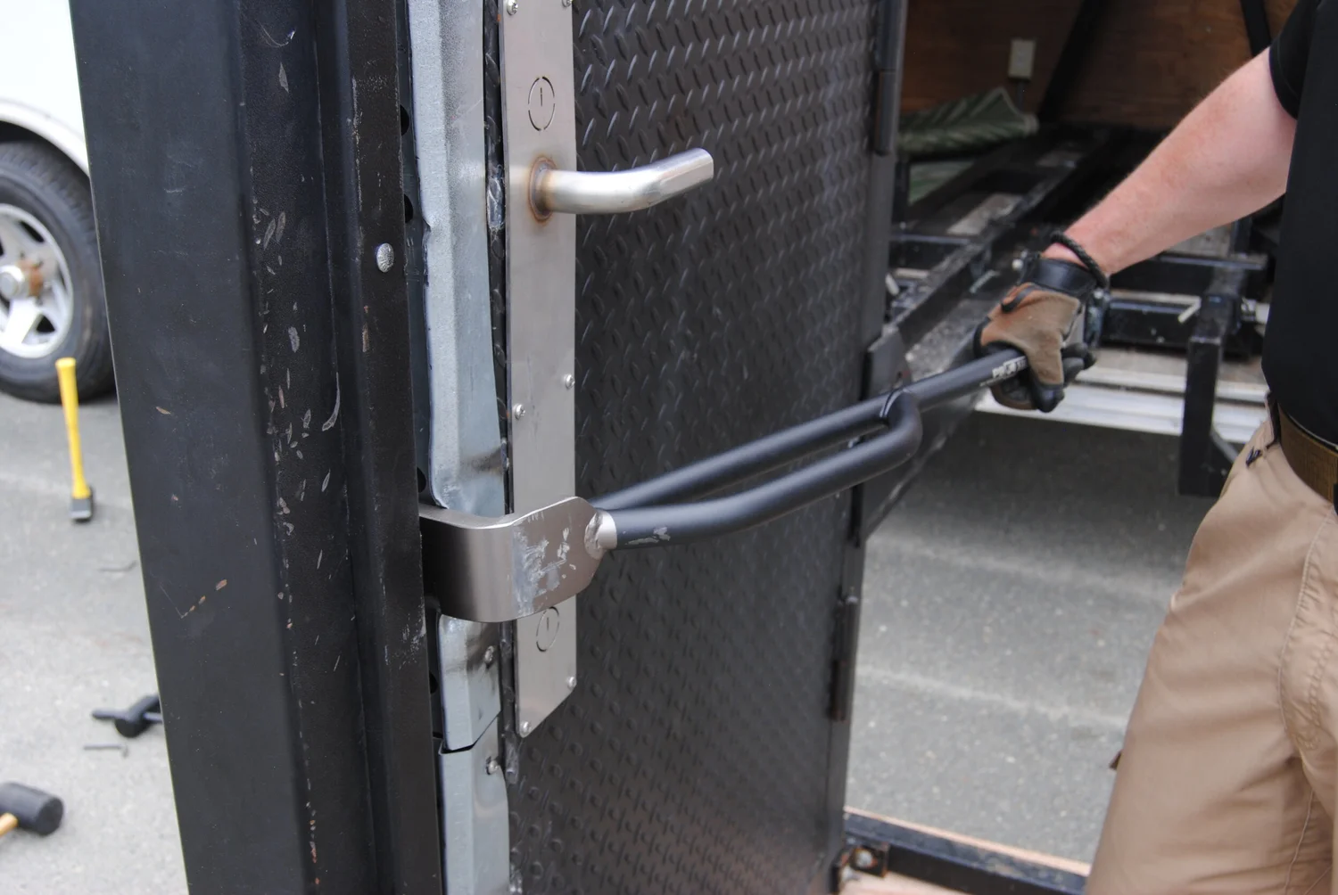 SET Breaching — Strohman Enterprise Inc.