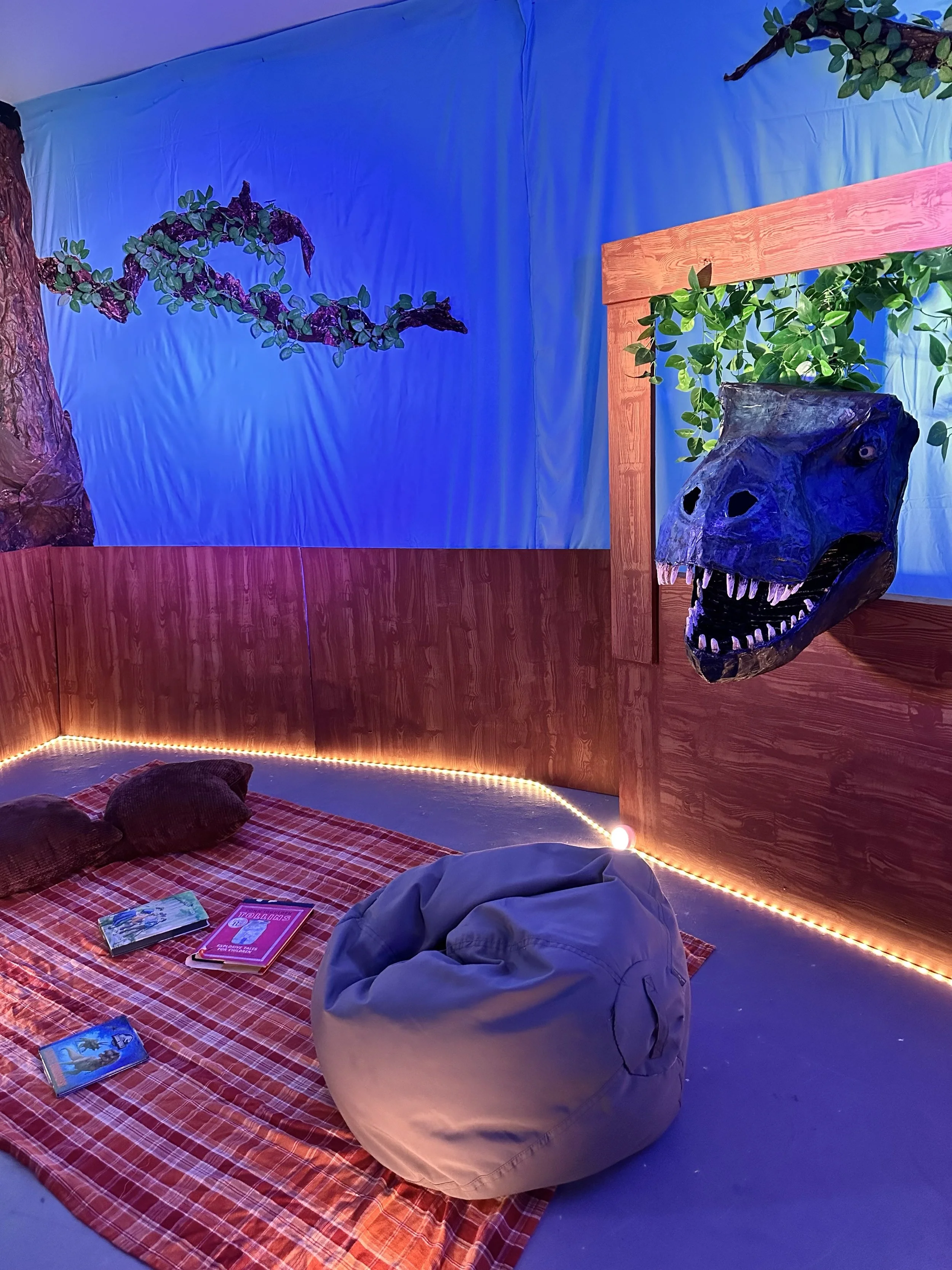 03.	Magic Tree House Installation (Detail) 