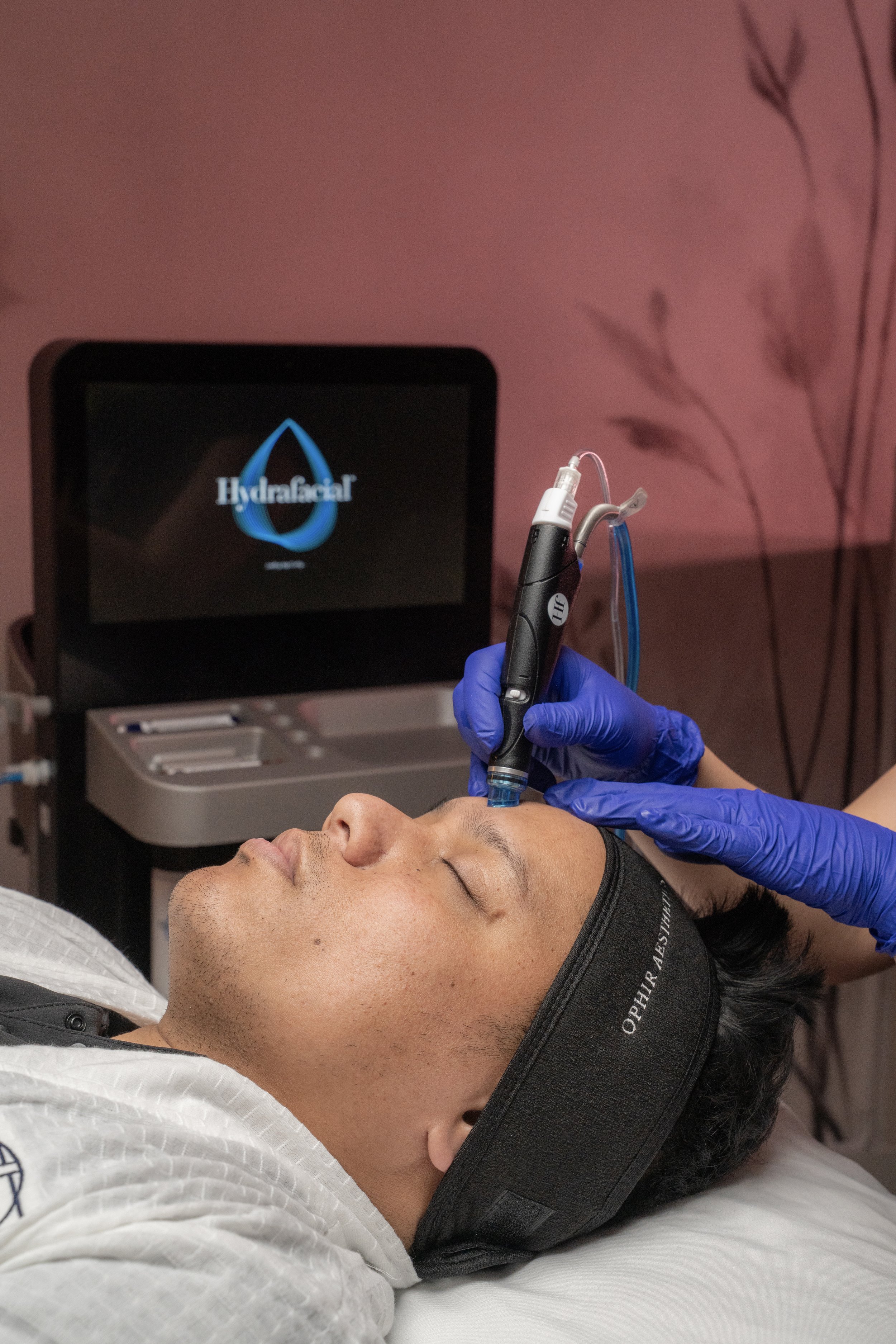 Hydrafacial copy.jpg