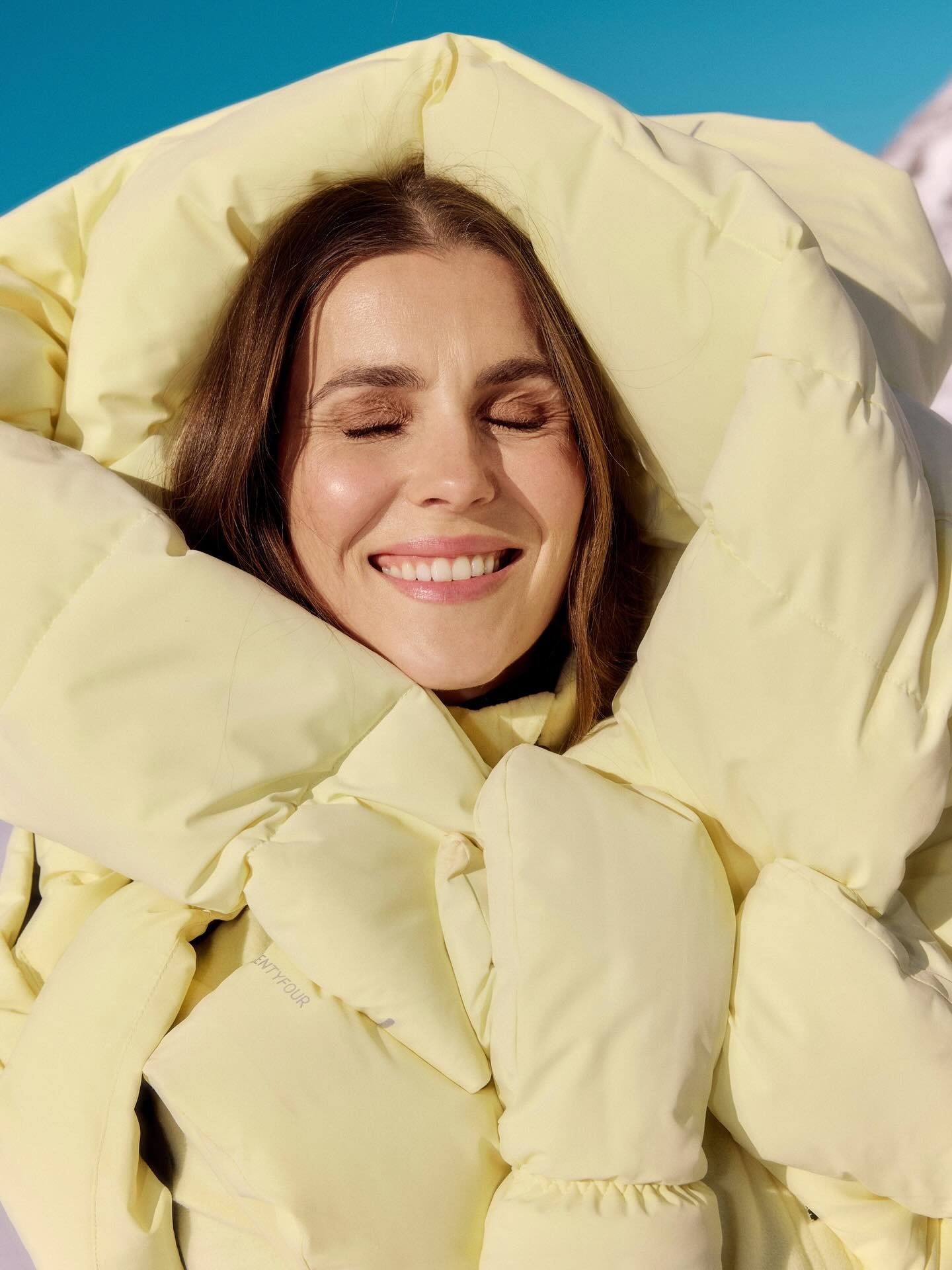 We are proud to be a part of the new campaign @twentyfour_no styled by @ninasandbech 🤍 

Production : This Is Creative
Photographer : @stephaniesikkes 
Social content : This Is Creative