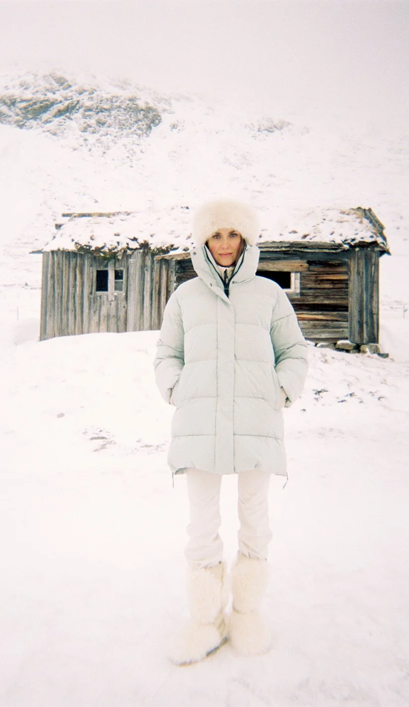 nina 16 utan logga.jpg