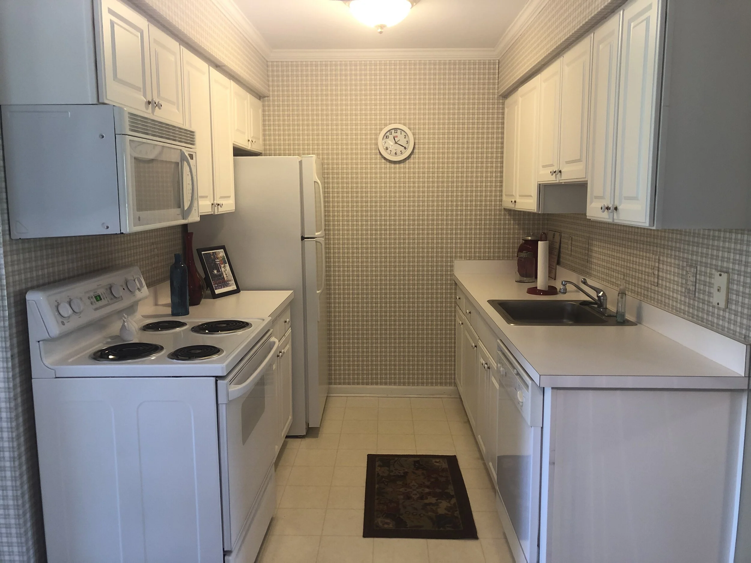 Bradford Square Modern, Updated, Affordable, Available, Luxury Family