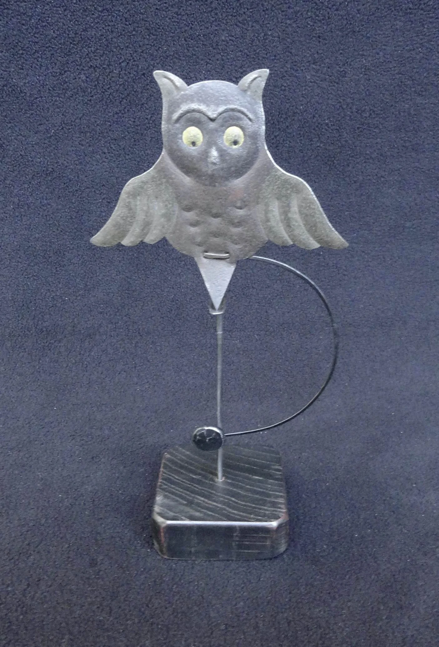 OWL (WINGS EXTENDED)