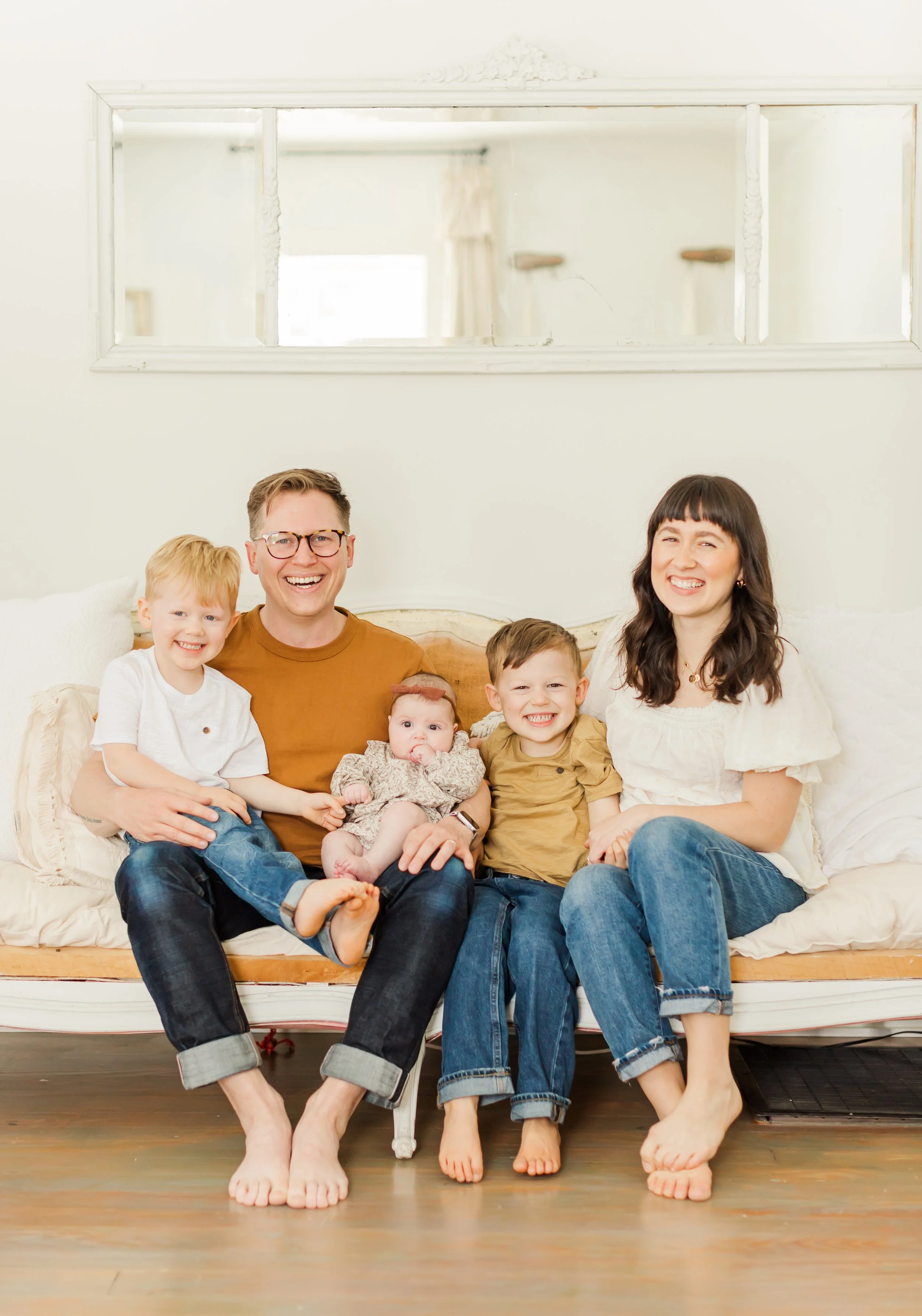 The Allen Family. A Cozy Lifestyle Session in Tennessee.