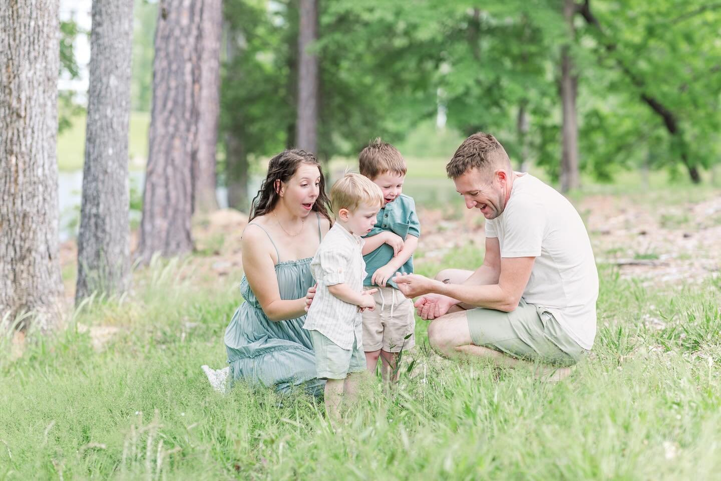 Adventures on this sweet family&rsquo;s Photoshoot! Finding frogs and capturing that sweet moment is pure joy! 
 
I&rsquo;m working away on the full gallery and this session will be up on my photography journal soon! For now, enjoy the sneak peek! 
 