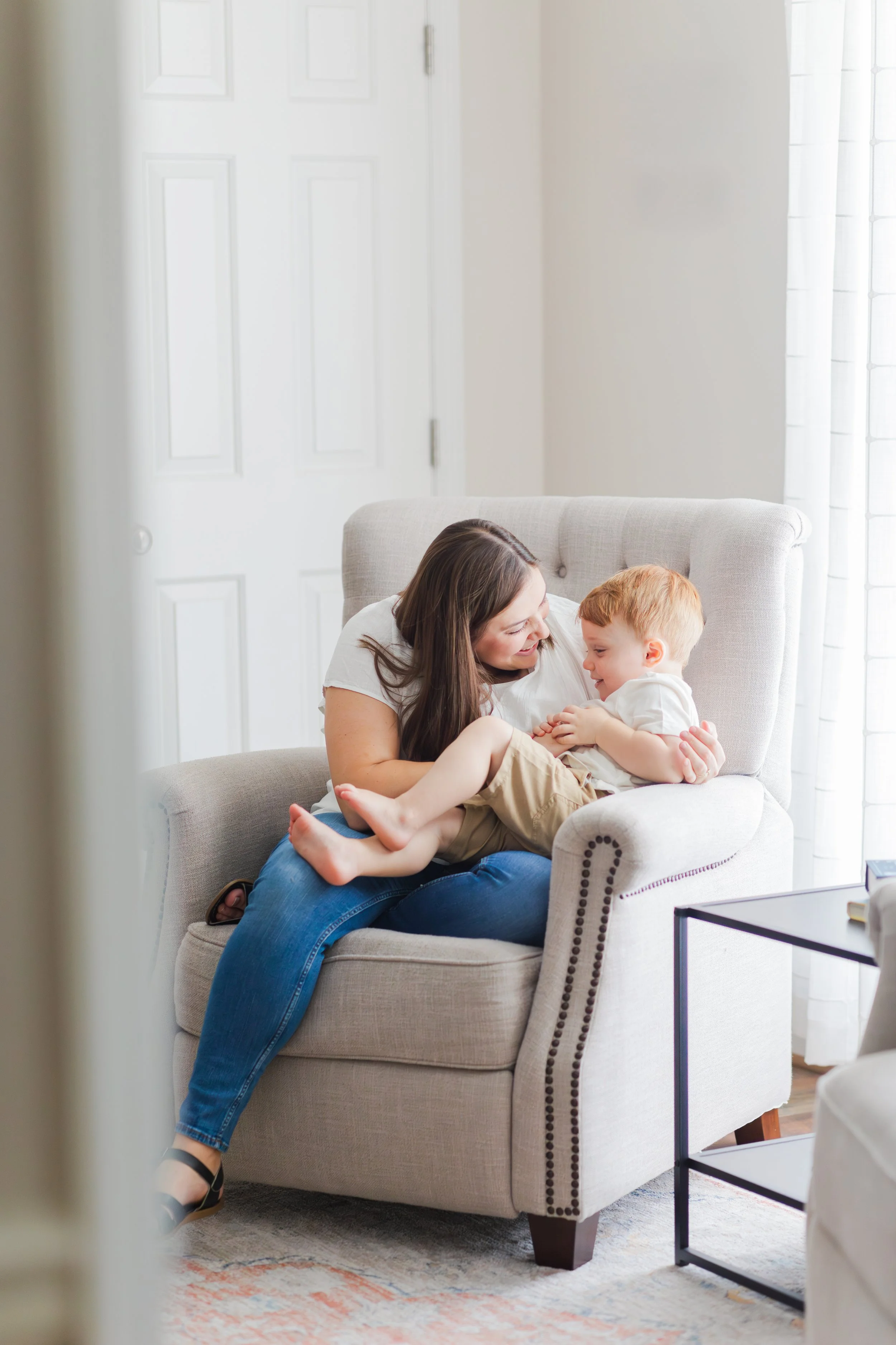 Columbus, GA Family and Newborn Photographer. Columbus, Georgia, In Home session, Fall and Spring Mini, Newborn Photos, Fort Moore Family Photographer, Jacqueline Lai Photography. Jacquie Lai, Newborn portiats Traveling Photographer