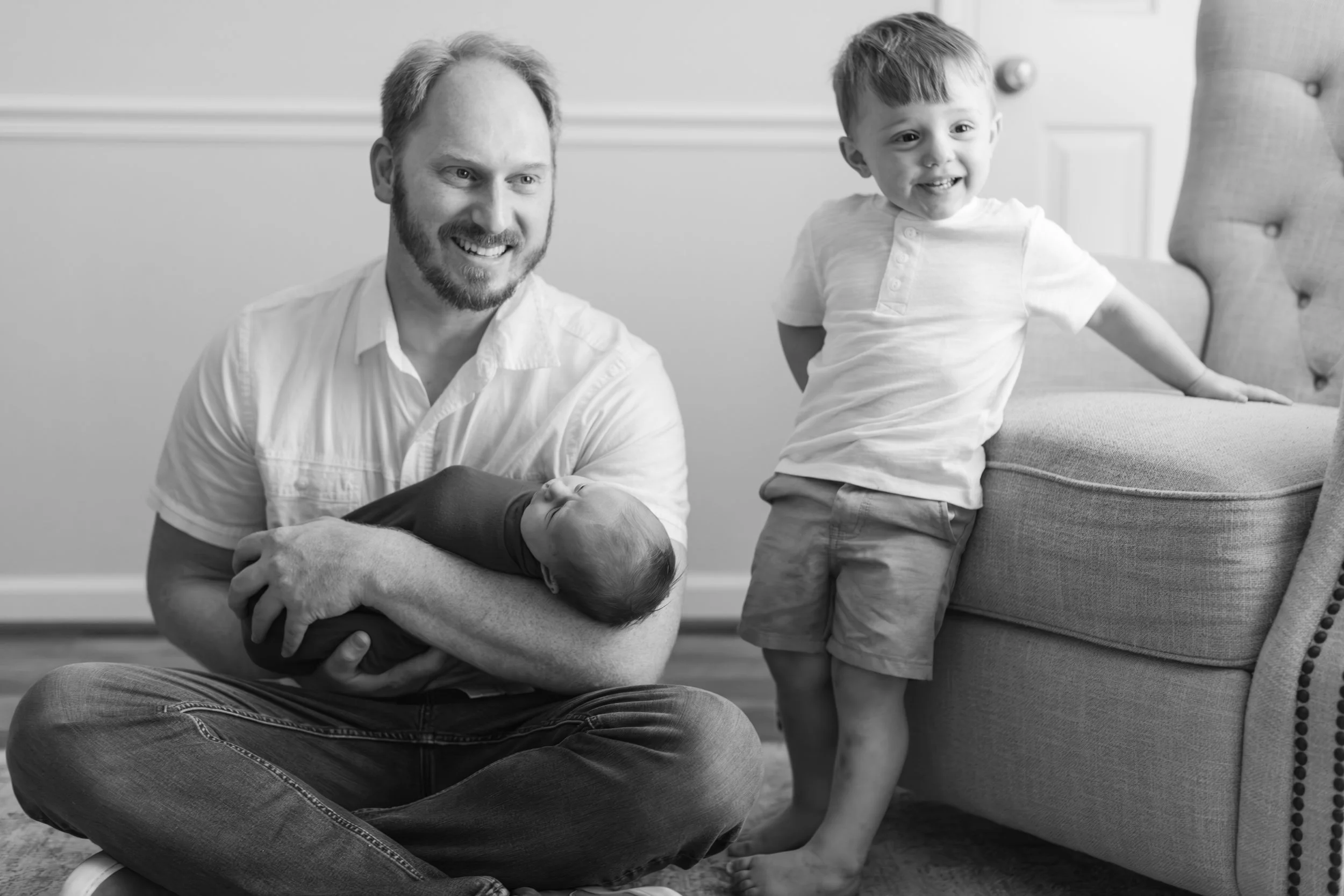 Columbus, GA Family and Newborn Photographer. Columbus, Georgia, In Home session, Fall and Spring Mini, Newborn Photos, Fort Moore Family Photographer, Jacqueline Lai Photography. Jacquie Lai, Newborn portiats Traveling Photographer