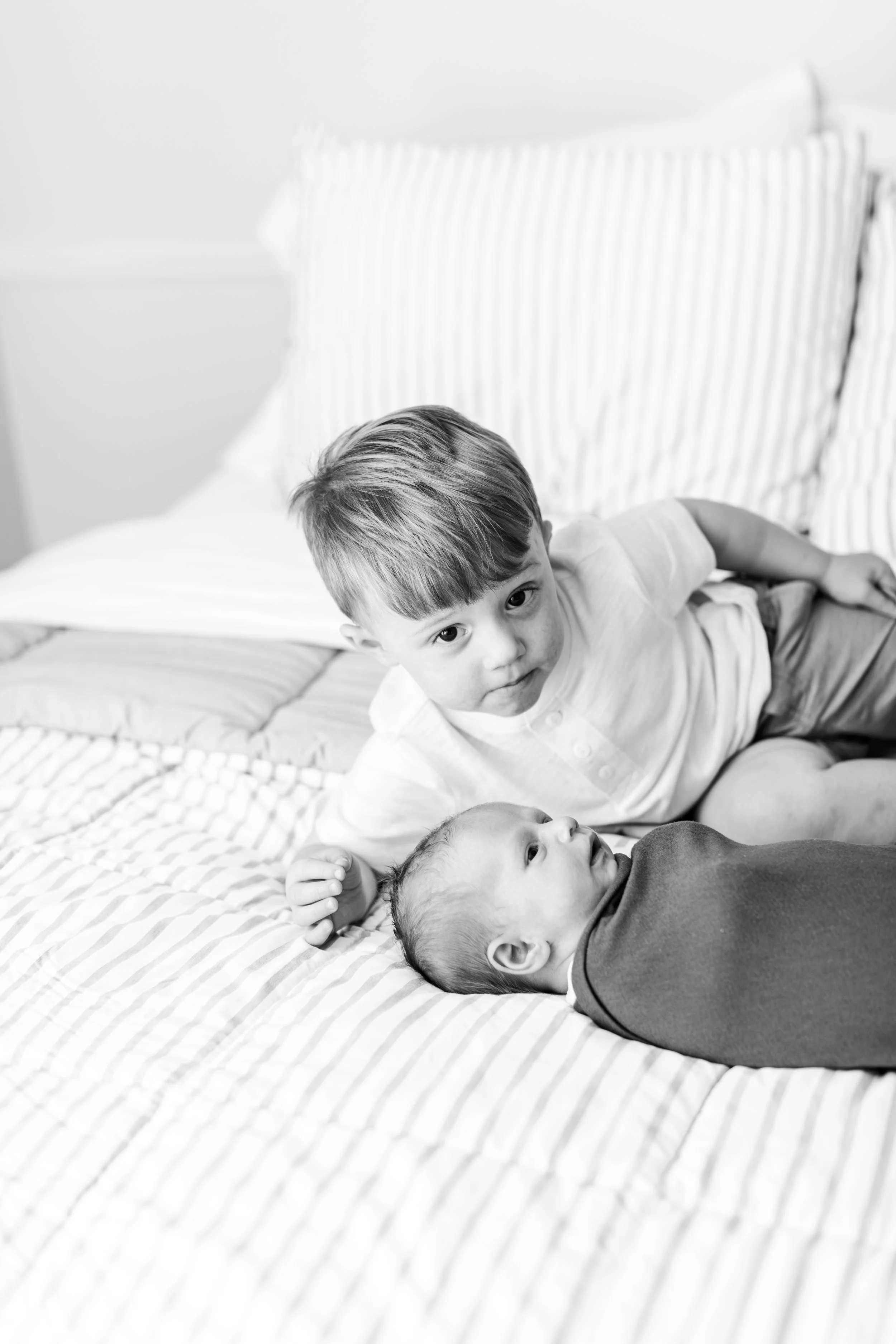 Columbus, GA Family and Newborn Photographer. Columbus, Georgia, In Home session, Fall and Spring Mini, Newborn Photos, Fort Moore Family Photographer, Jacqueline Lai Photography. Jacquie Lai, Newborn portiats Traveling Photographer