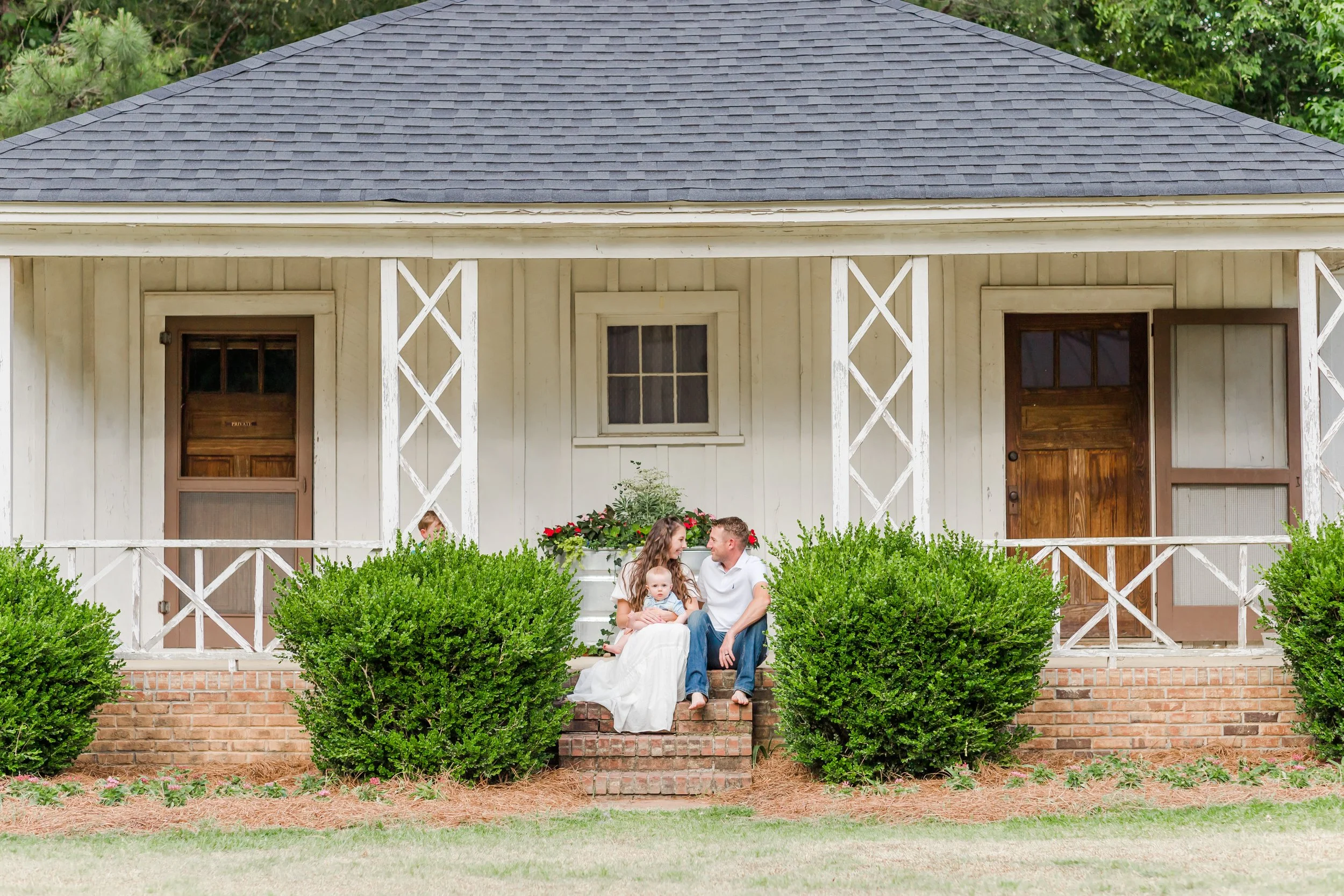 Traveling Family Photographer based in Columbus, GA. Travels to Washington D.C., San Luis Obispo, Arroyo Grande, California annually. Bright, true to life colors in your photographs. Jacquie Lai is a military spouse from Arroyo Grande, California and