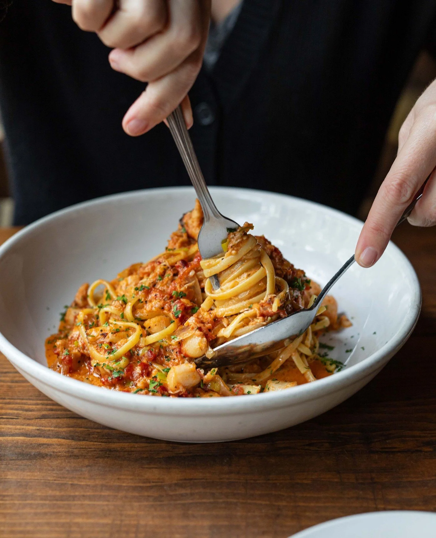 The best way to honor this seafood linguini at Sogno Di Vino? Dive right in. 🍝✨⁠
As part of showcasing the local food scene for Visit Kitsap Peninsula, this stop left us savoring every bite&mdash;and already craving our next discovery. Swipe for an 