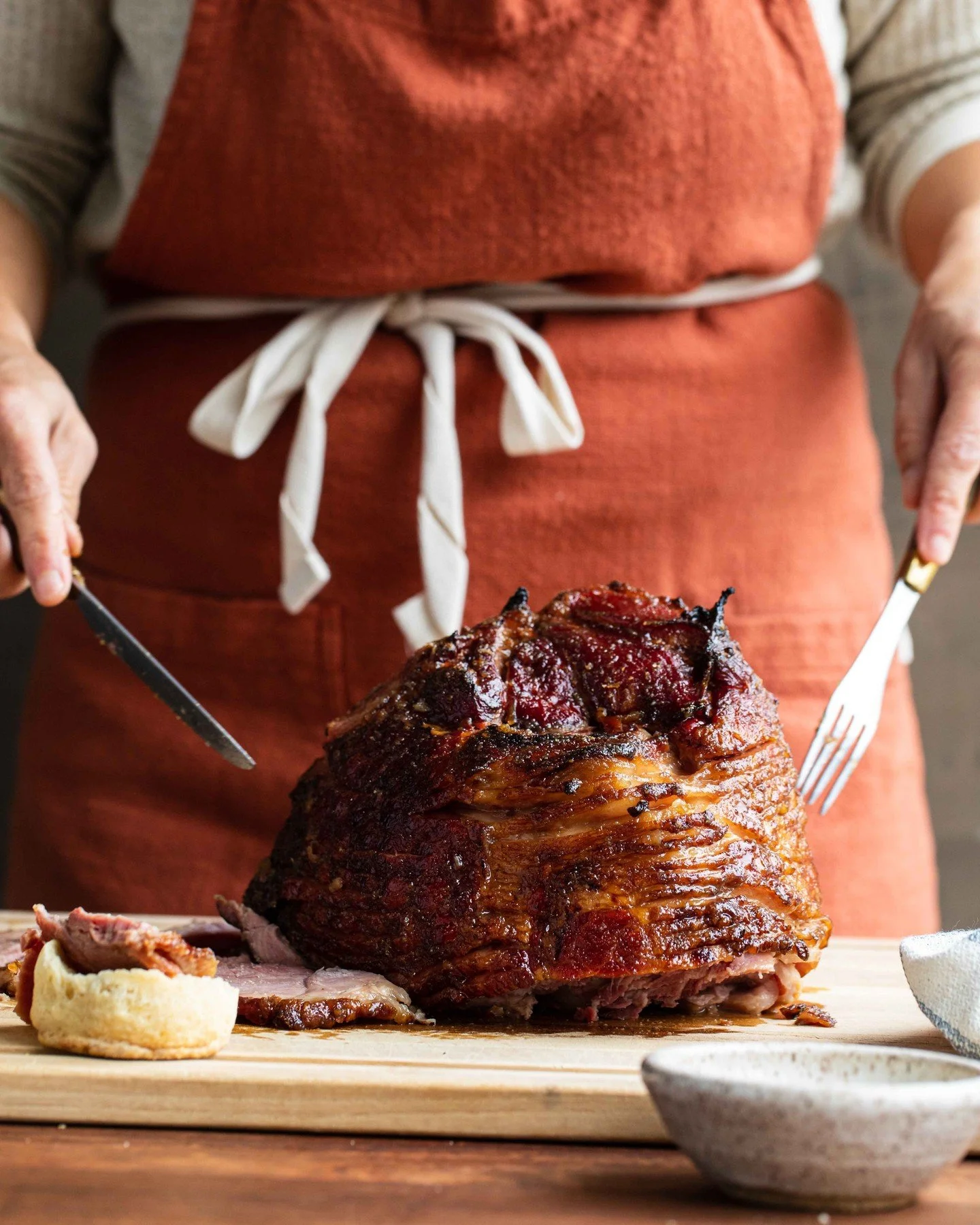 For all my fellow &ldquo;take-it-or-leave-it&rdquo; turkey people&mdash;here&rsquo;s a bourbon-glazed ham instead. HA! ⁠
This week I&rsquo;m grateful for so many things: community, friends, family, and ordinary moments that turn out to be the most me