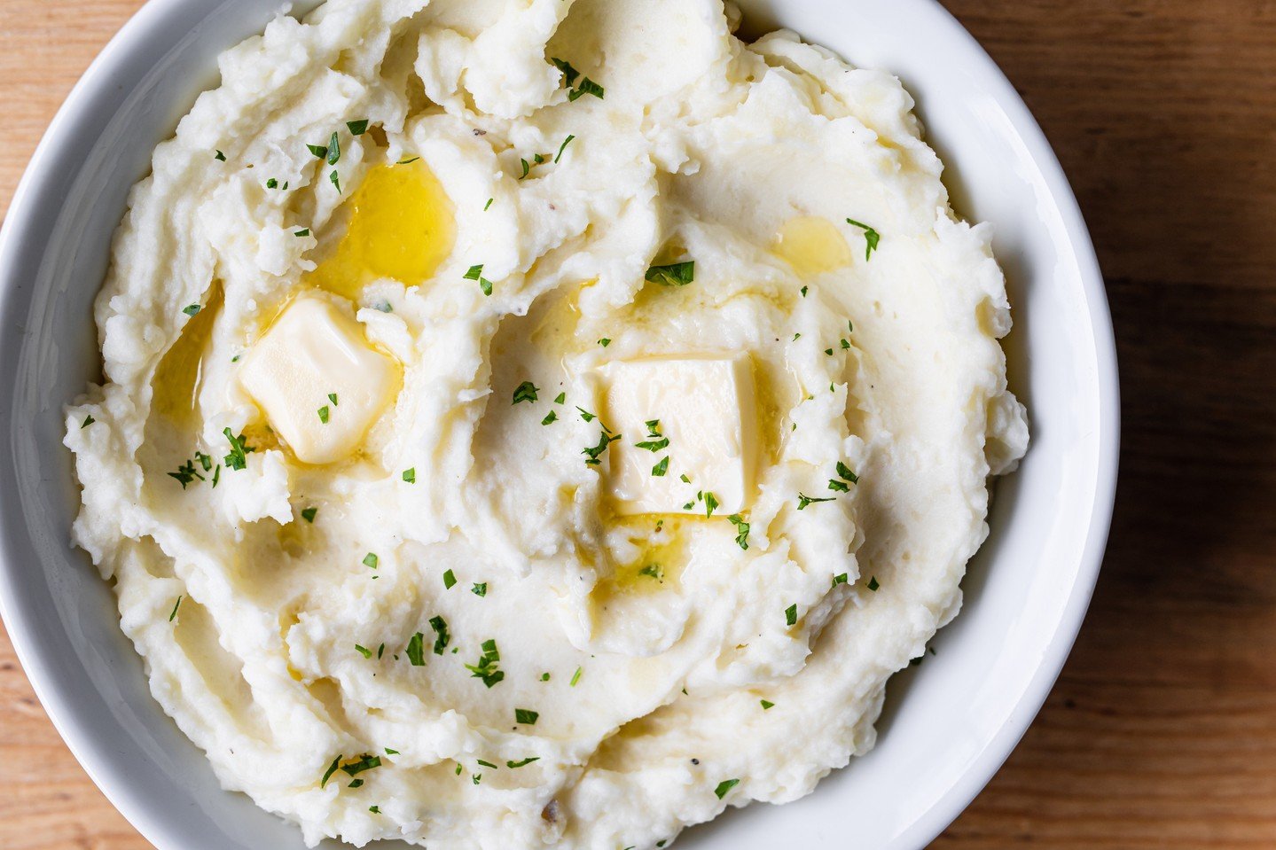 This is SIMPLY a mashed potato appreciation post and encouragement to add cream cheese to them this year. Thank me later. ⁠
⁠