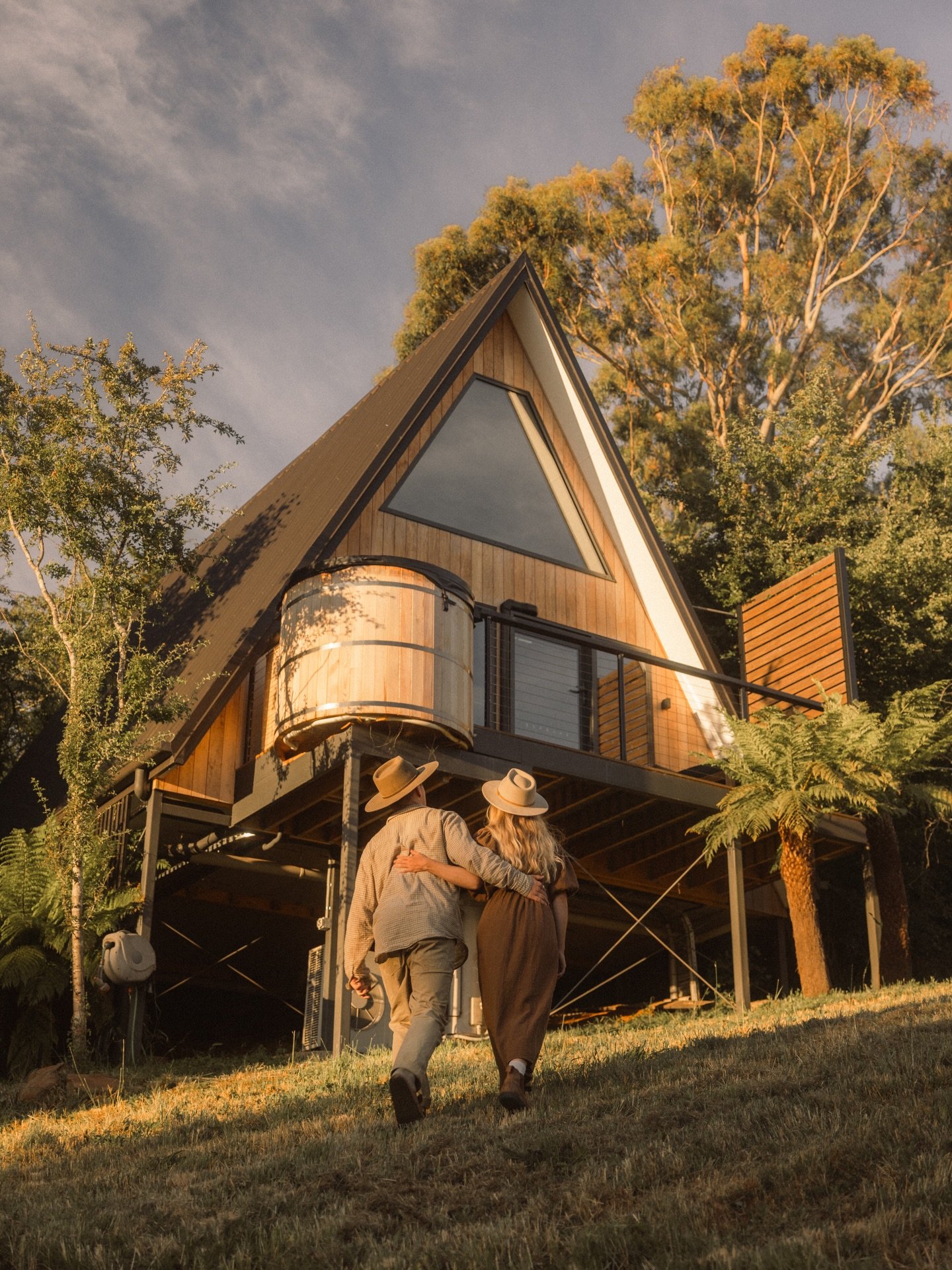 &bull; Slow summer evenings 𖡿
&bull; I hope we are all having a lovely weekend 𖠚

&bull; From a beautiful stay w/ @ecocabintasmania 𖡡

#aframe #cabinlifestyle #tasmania #escapeandwonder