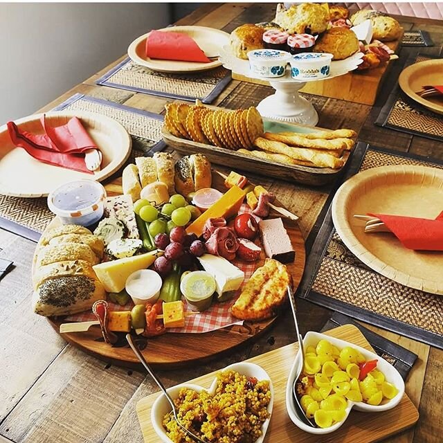 Our luxury picnic 😍
Check out this gorgeous set up by a customer who ordered our luxury picnic including complimentary prosecco 🥂
Who needs the sun when you have bread, olives, cheese, grapes, sun-dried tomatoes, meats, avocado, hummus, Moroccan co