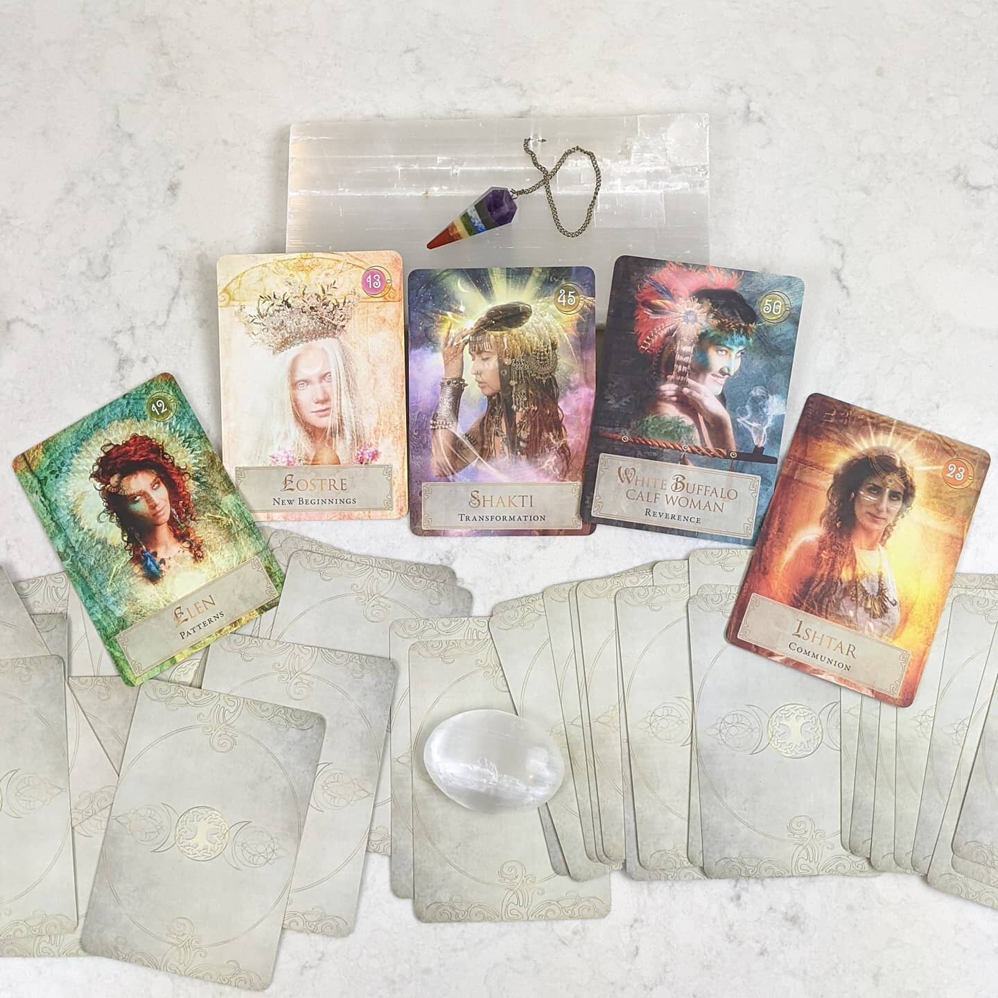 Happy International Women&rsquo;s Day!

The Week Ahead Spread: a Goddess for every day of the week of March 8-12.

Monday: Elen- Patterns
Bring awareness to your habits and limiting beliefs- and make room for new, positive practices.

Tuesday: Eostre