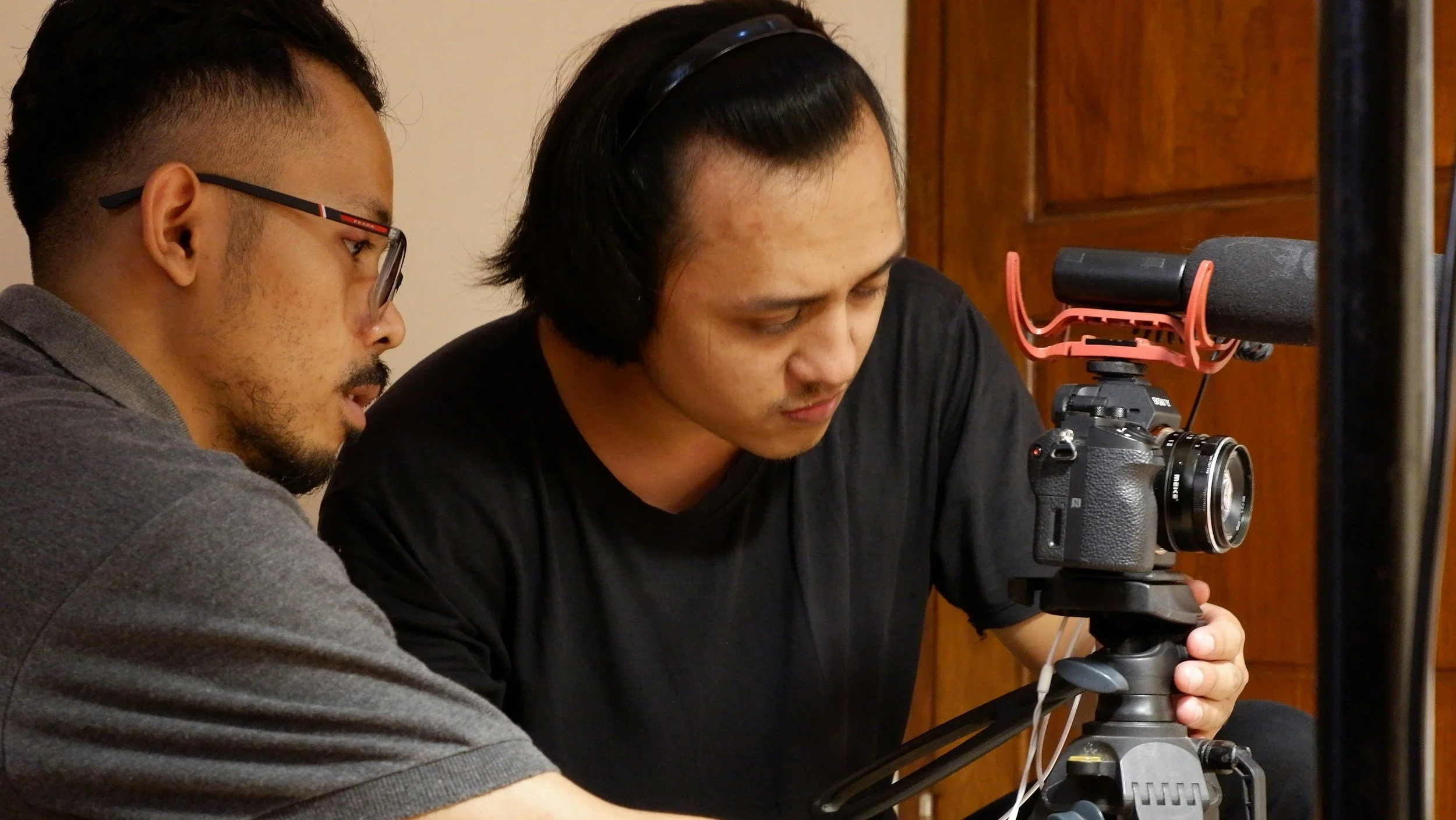 Looking for Camera Instructor