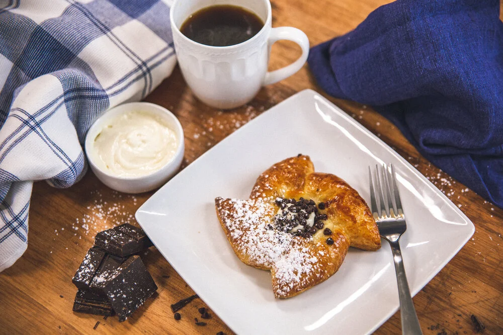 Chocolate+Chip+Cream+Cheese+Danish-0008.jpg