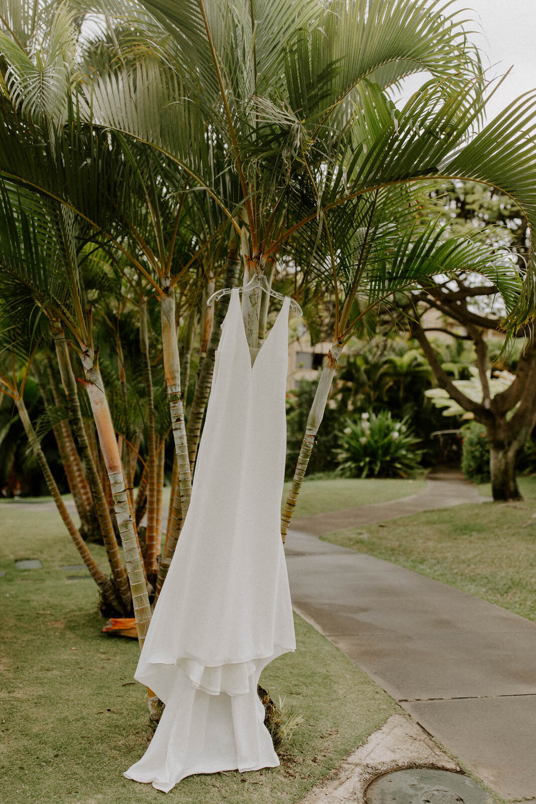 Brianna-Broyles-Photography-Fairmont-Kea-Lani-Wedding-Maui-Photographer-1.jpg