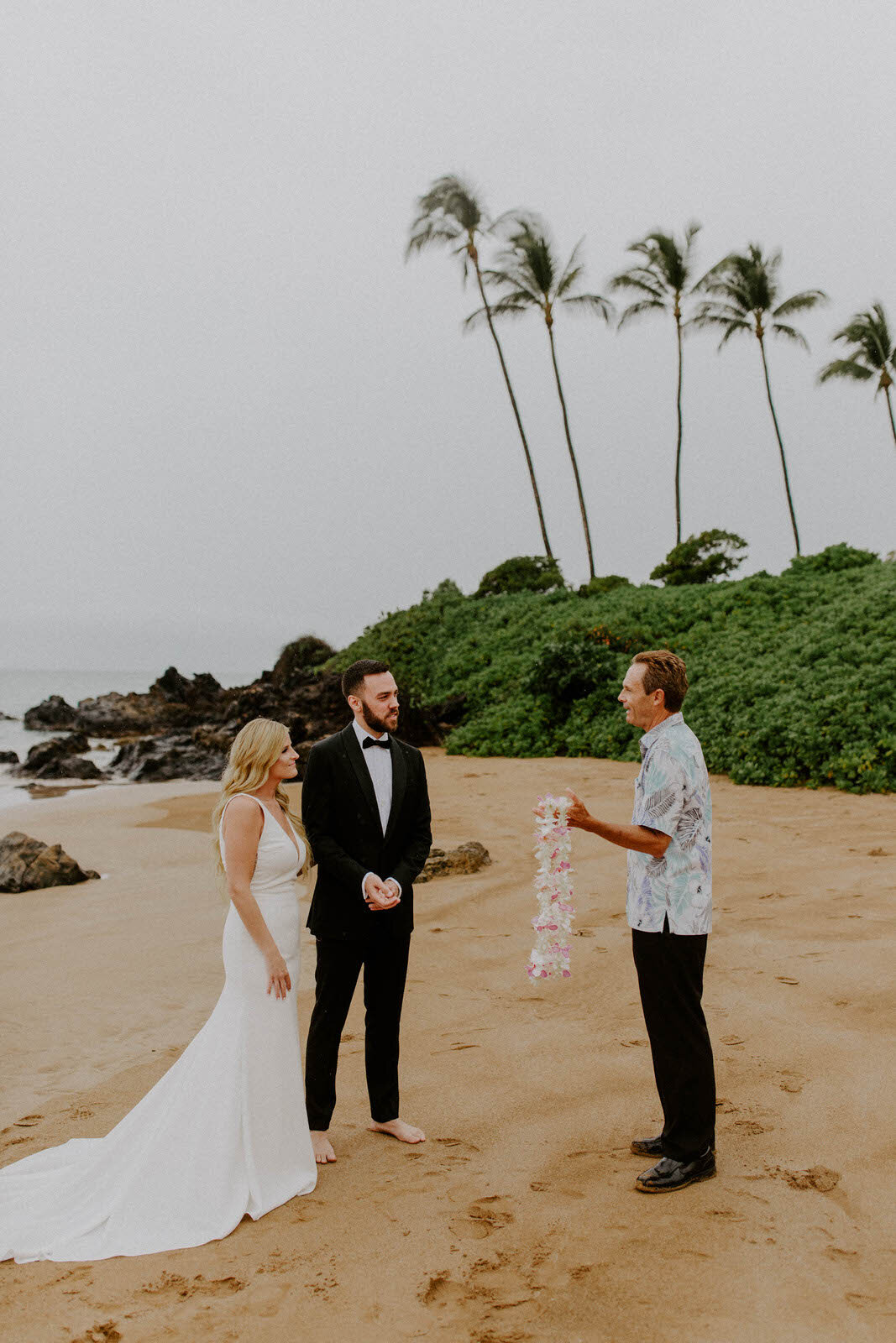 Brianna-Broyles-Photography-Fairmont-Kea-Lani-Wedding-Maui-Photographer-32.jpg