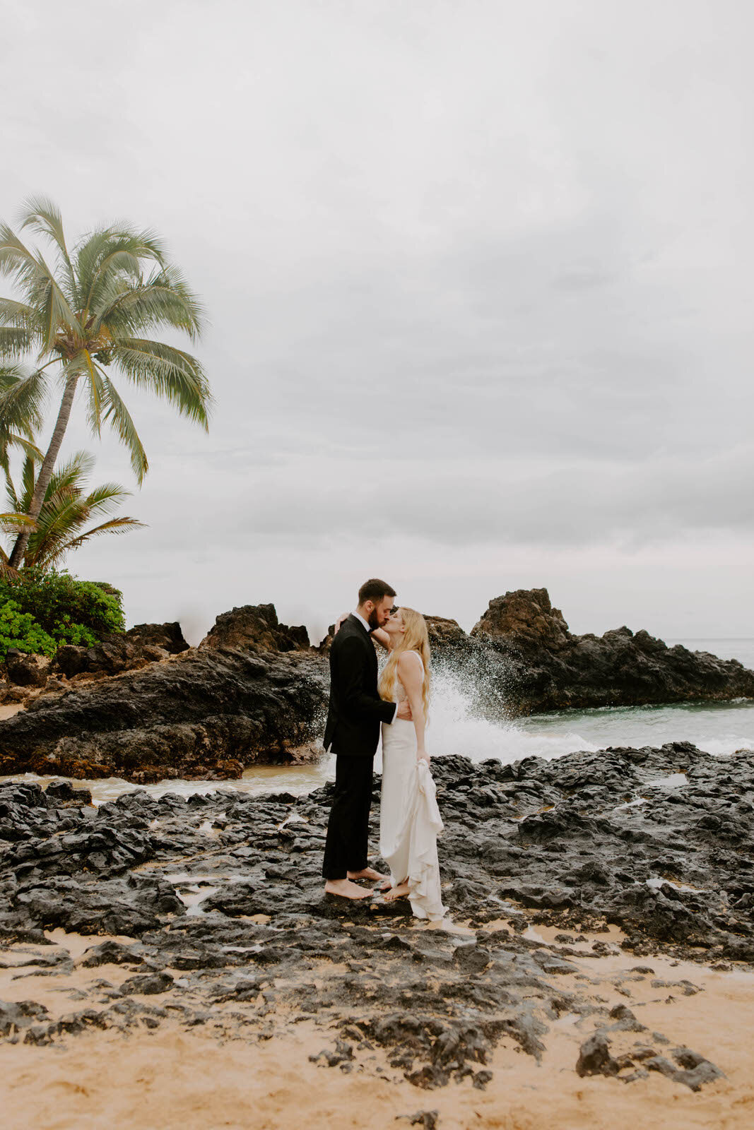 Brianna-Broyles-Photography-Fairmont-Kea-Lani-Wedding-Maui-Photographer-56.jpg