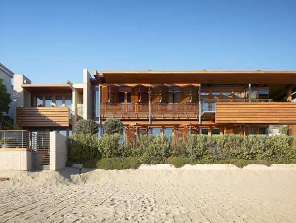 malibu-beach-house-california-01.jpg