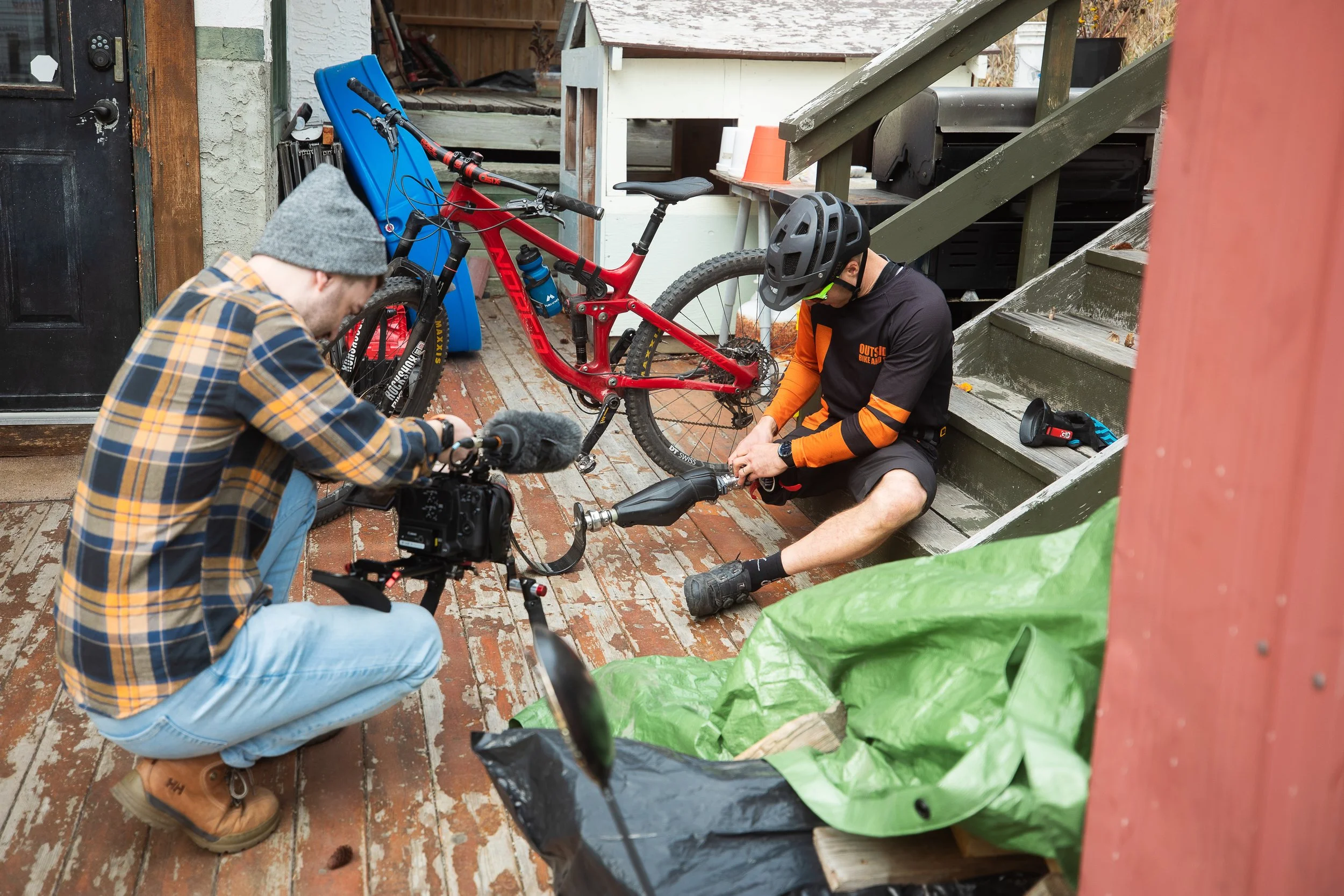 myles filming matt taking his prosthetic off