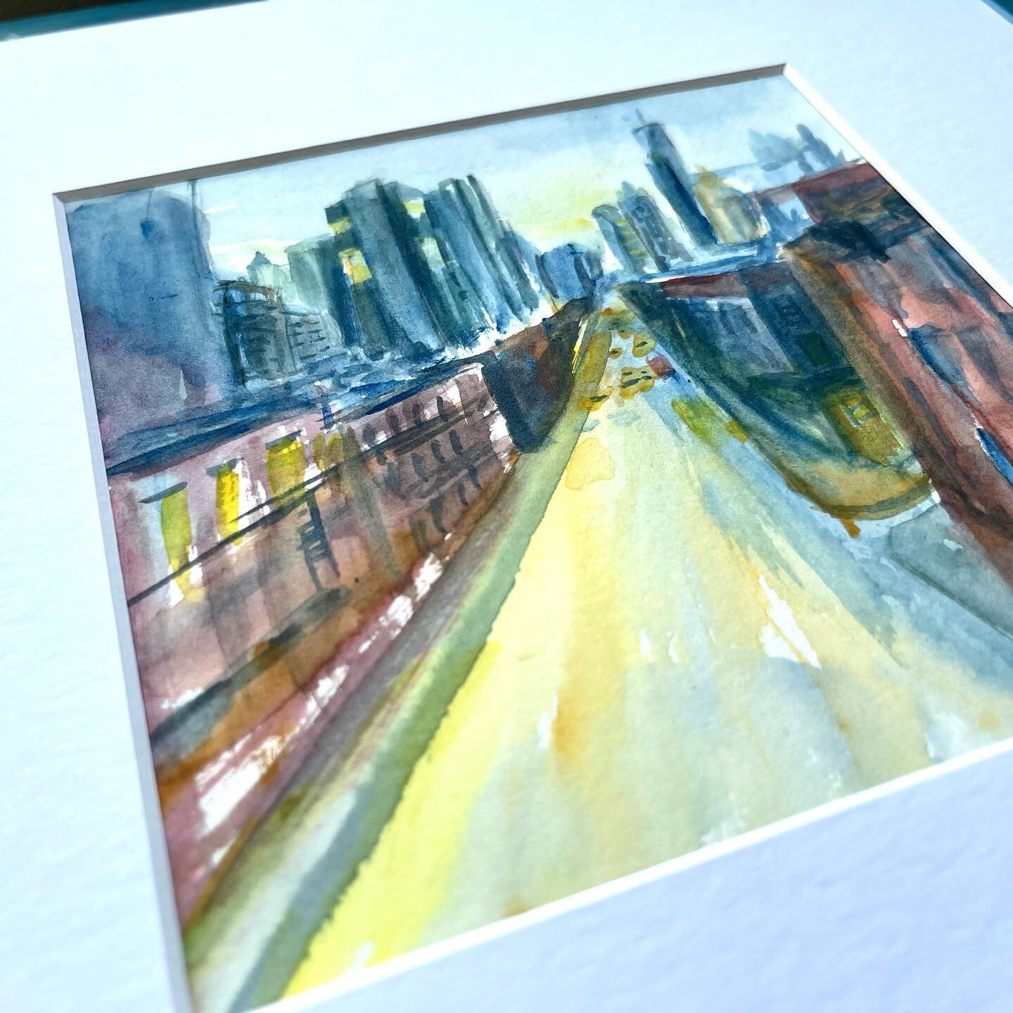 🎨 One of my favorite things about working in the studio is the sound of the train 🚂 speeding by. 
.
I&rsquo;ve been day dreaming of being on that train to NYC and these small watercolor paintings bring me right back. I love the energy and colors in