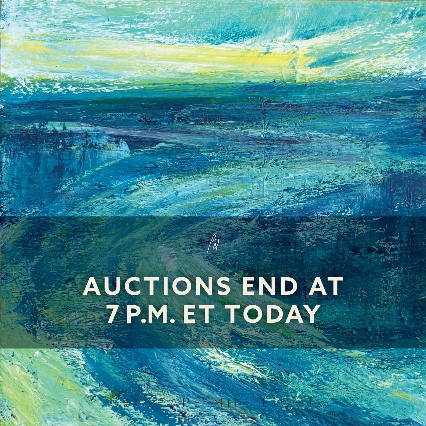 🕔 Just Under 5 Hours Left to Bid! 🕔

🌱 It&rsquo;s hard not to watch my phone every second when I do these but this morning was all about enjoying the simple things&mdash;picking fresh veggies and berries from the garden and playing with the pups w