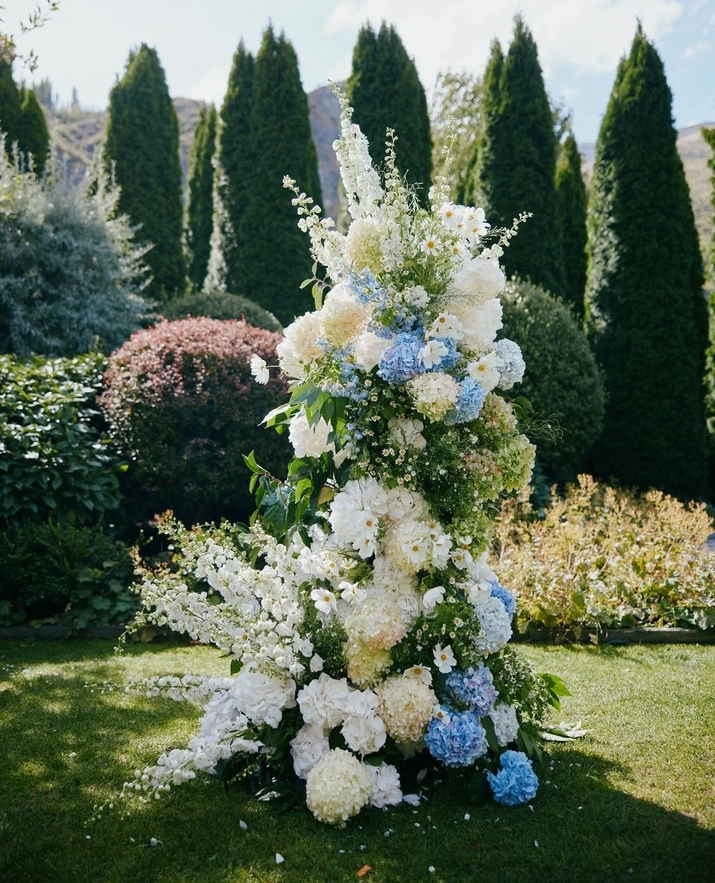 Ella + Tom 💫⁠
.⁠
.⁠
.⁠
@jonnyscottphoto 
@winehousenz