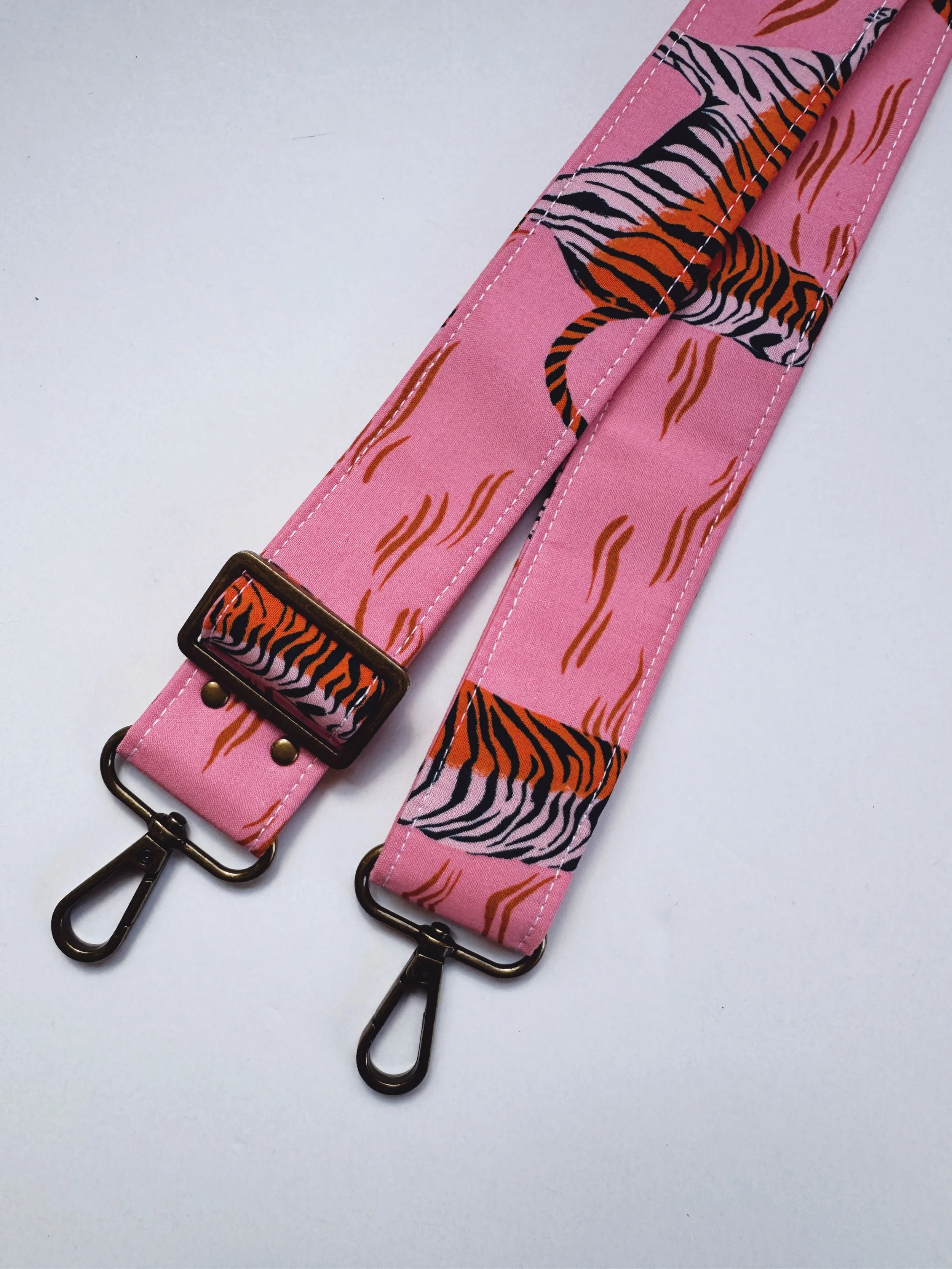 Adjustable purse Strap - pink tiger