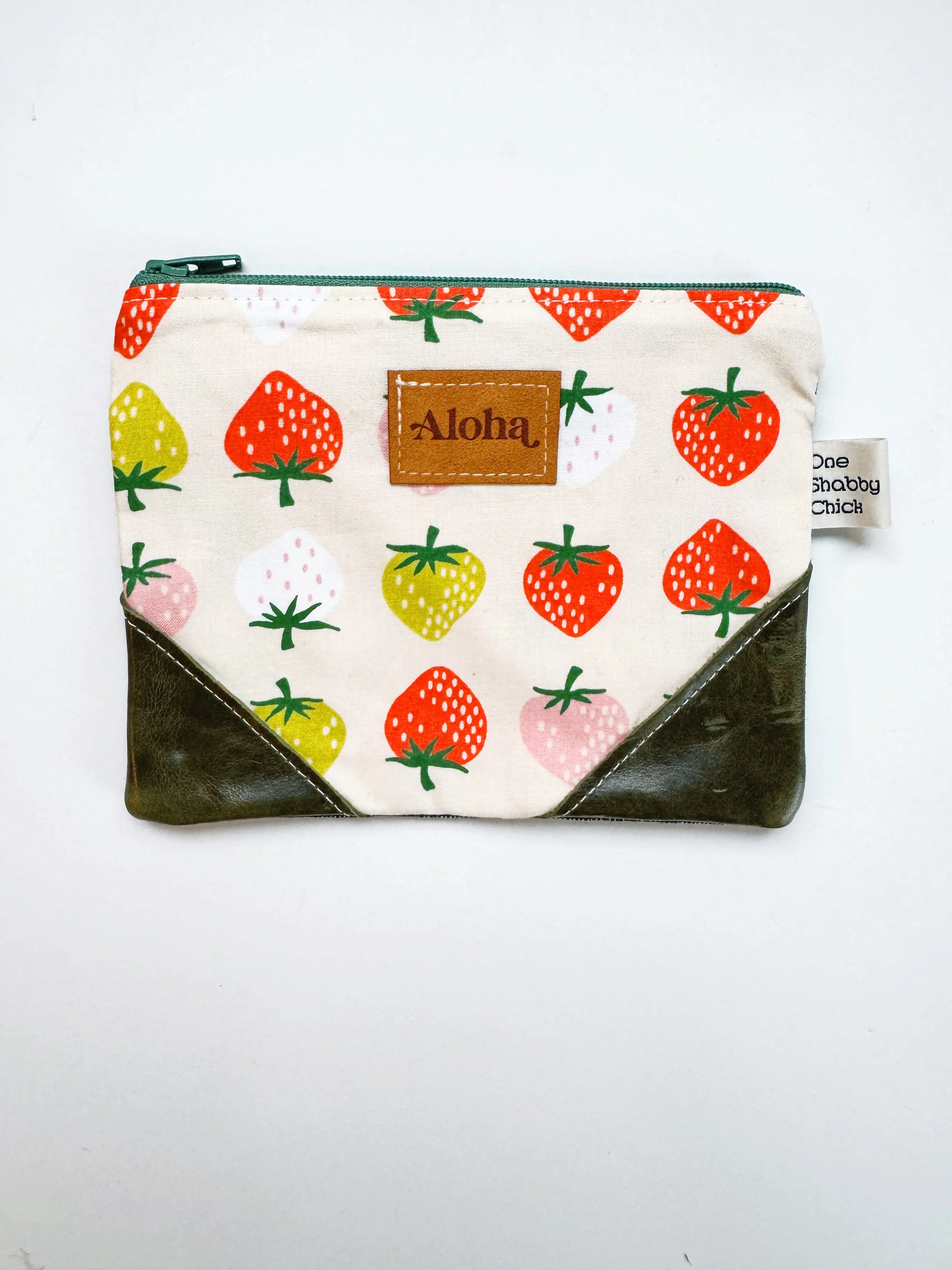 Zip pouch - strawberry