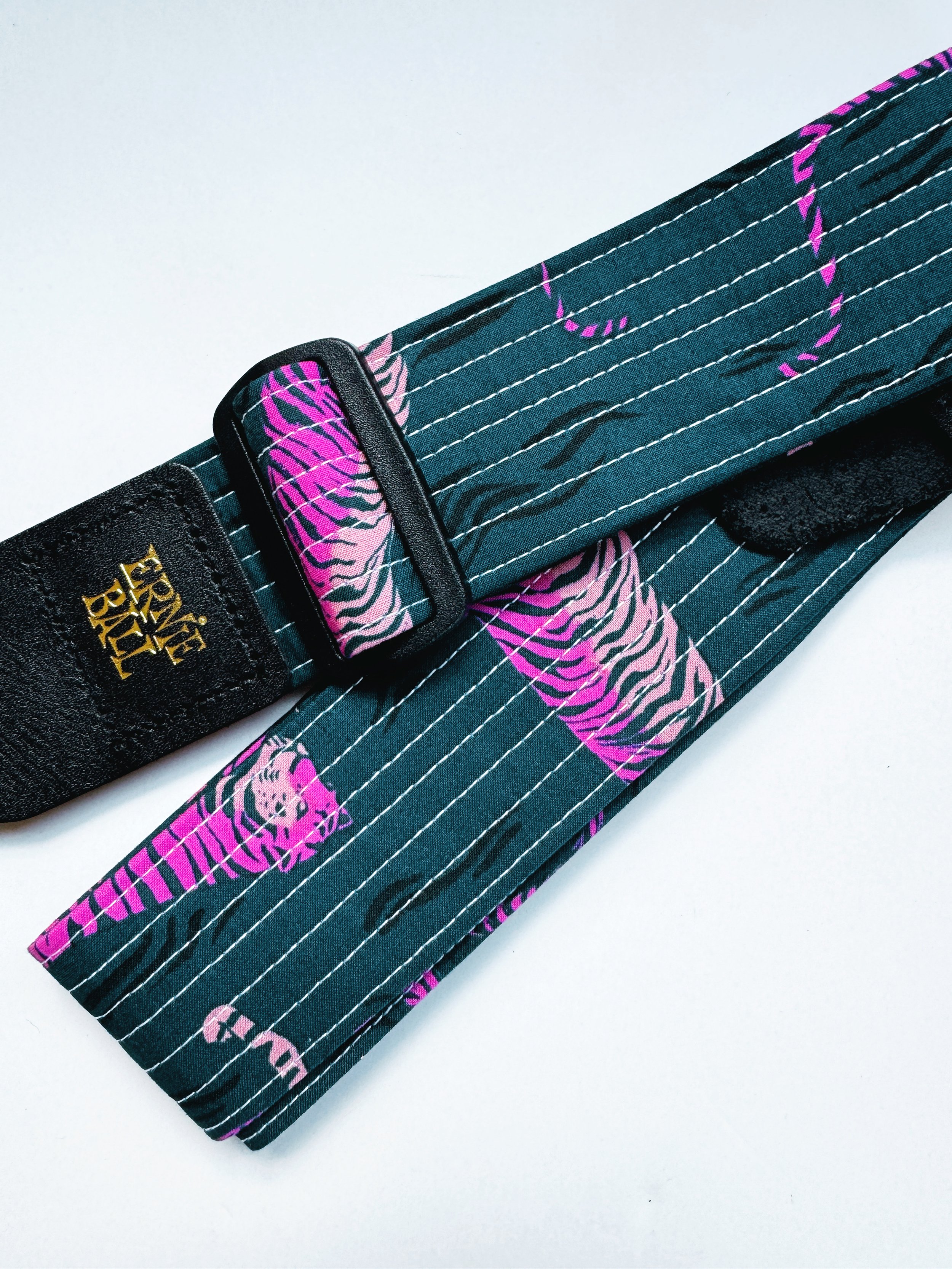 Guitar Strap - pink tigers