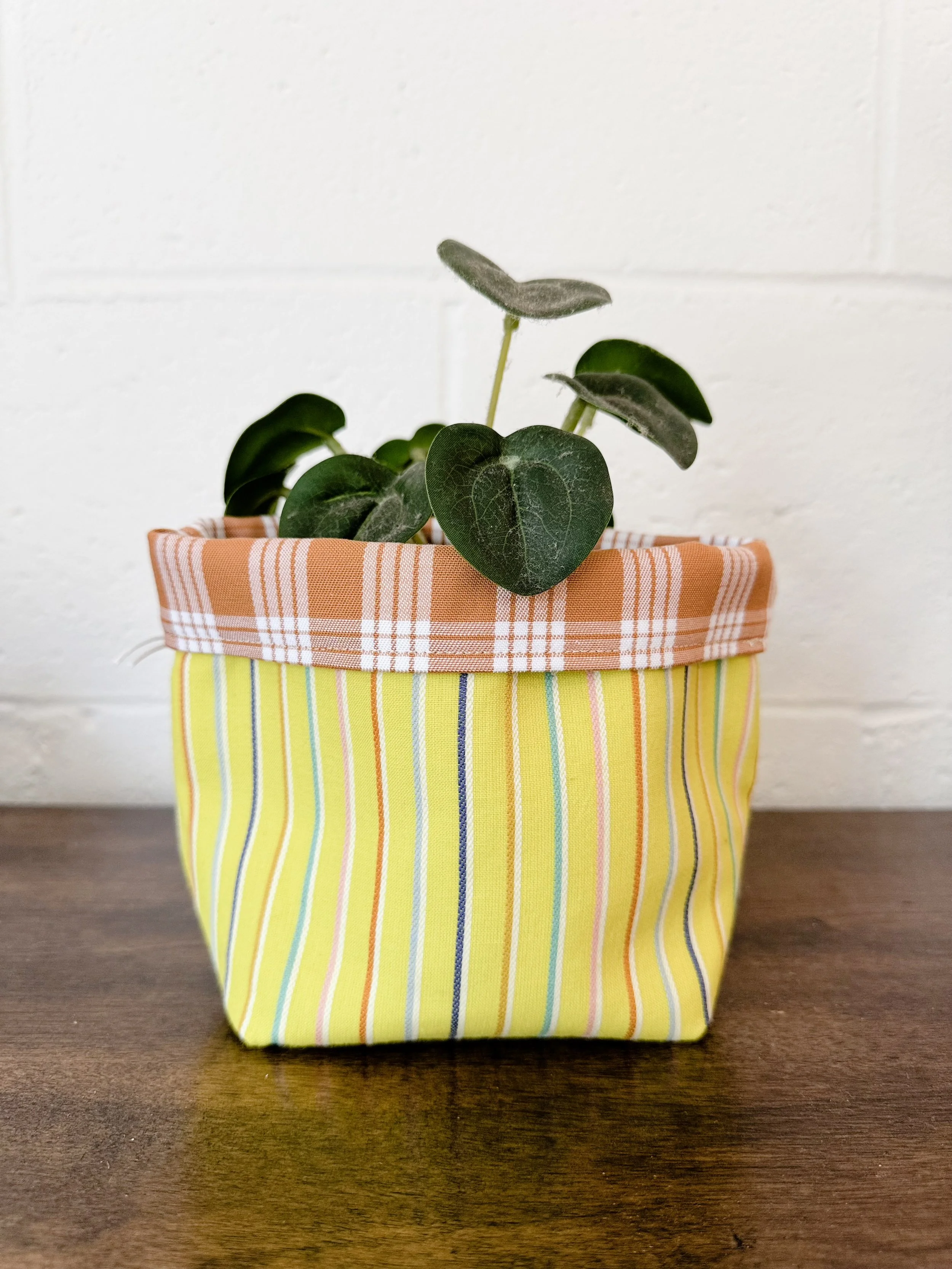Fabric Plant Sack - yellow stripe