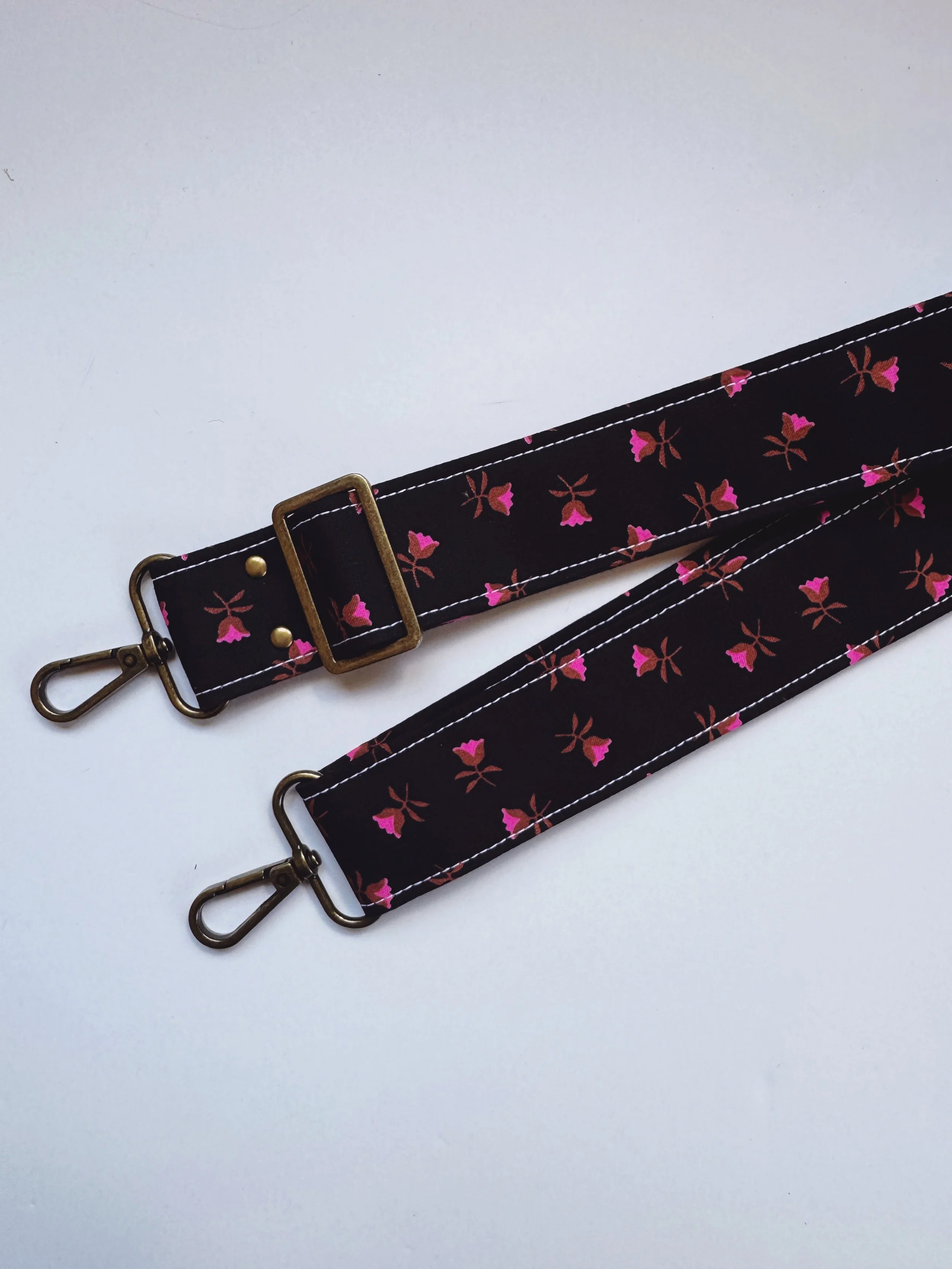 Adjustable purse Strap - black roses