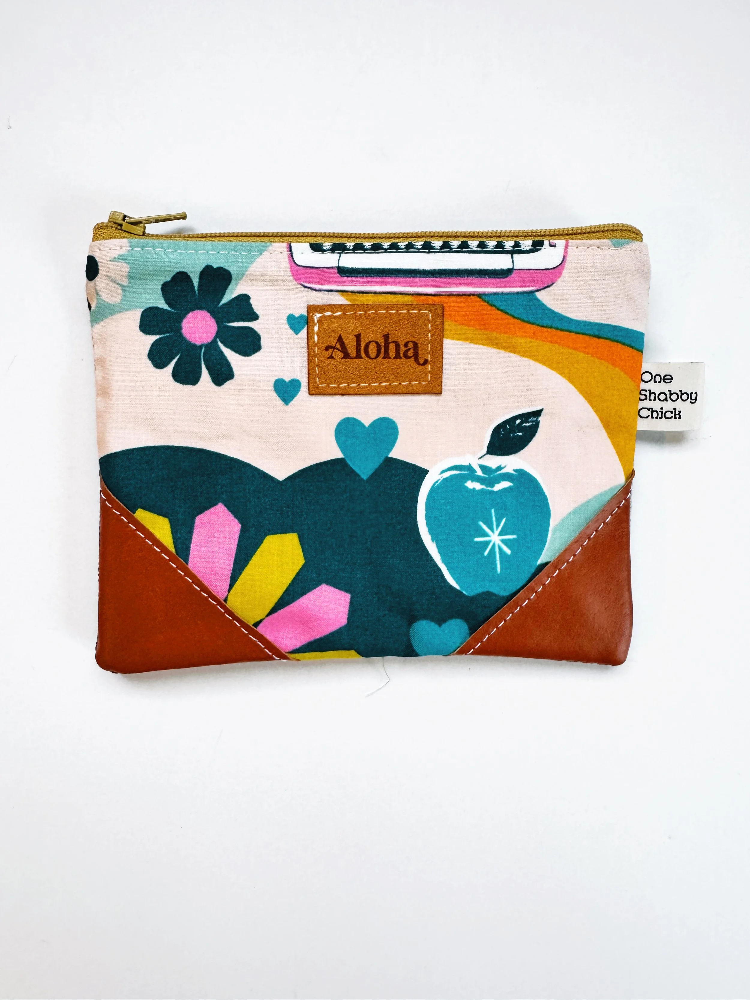 Zip pouch - apple