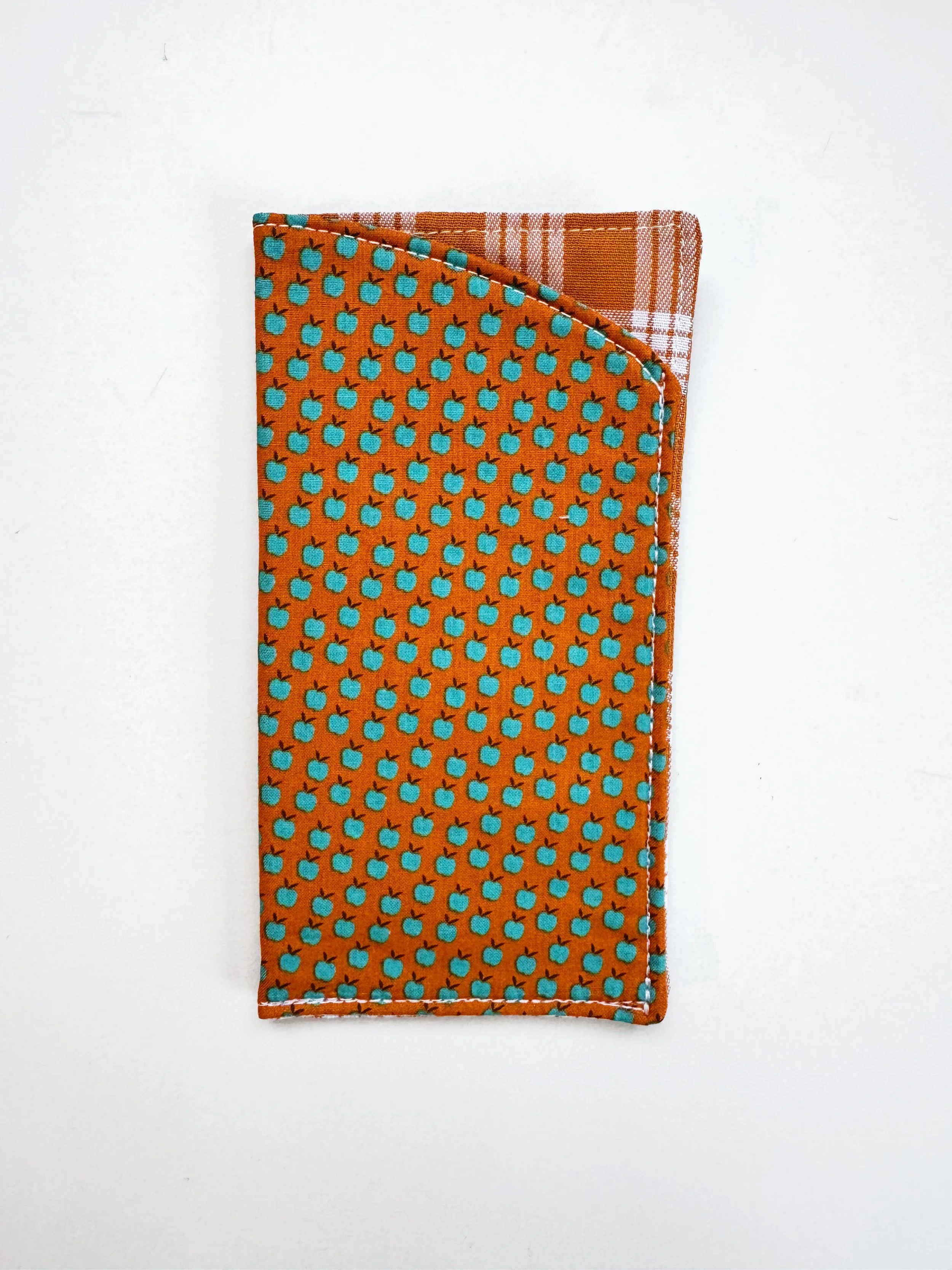 Eyeglass Case - apples