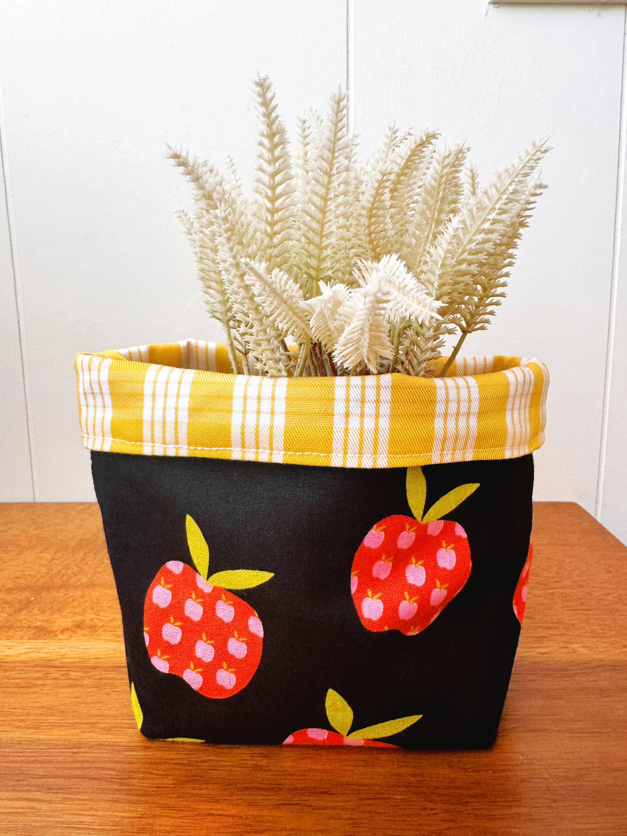 Fabric Plant Sack - red apples