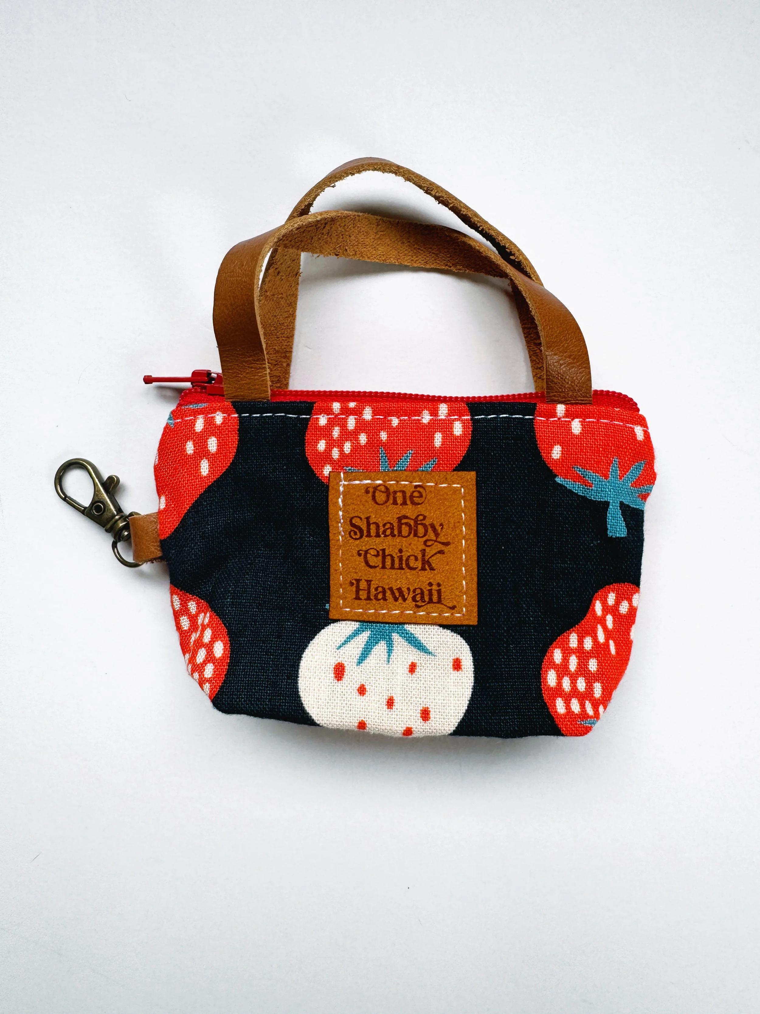 Tiny pouch - strawberry