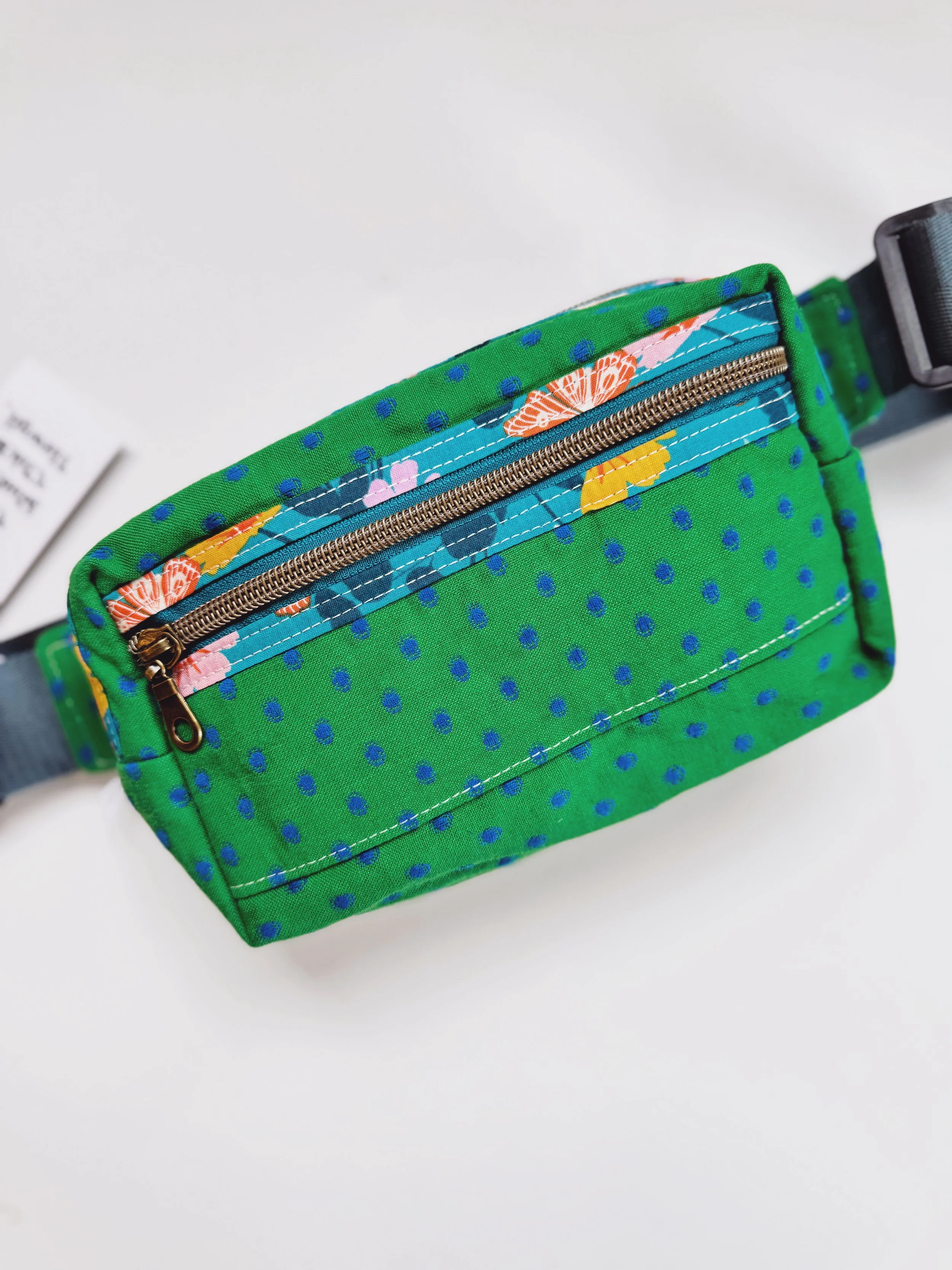 Small hip pack - Green tufted