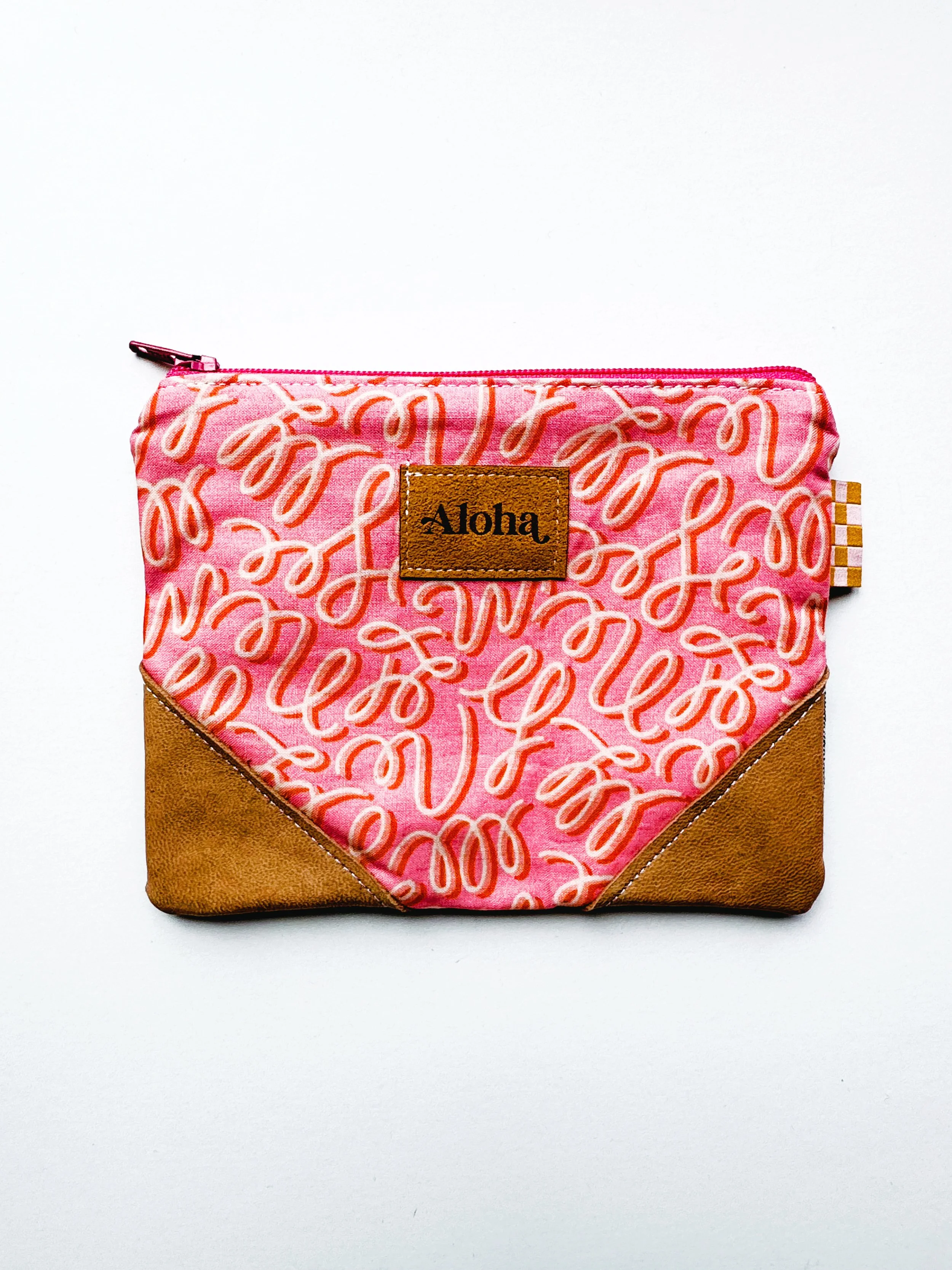 Zip pouch - squiggles