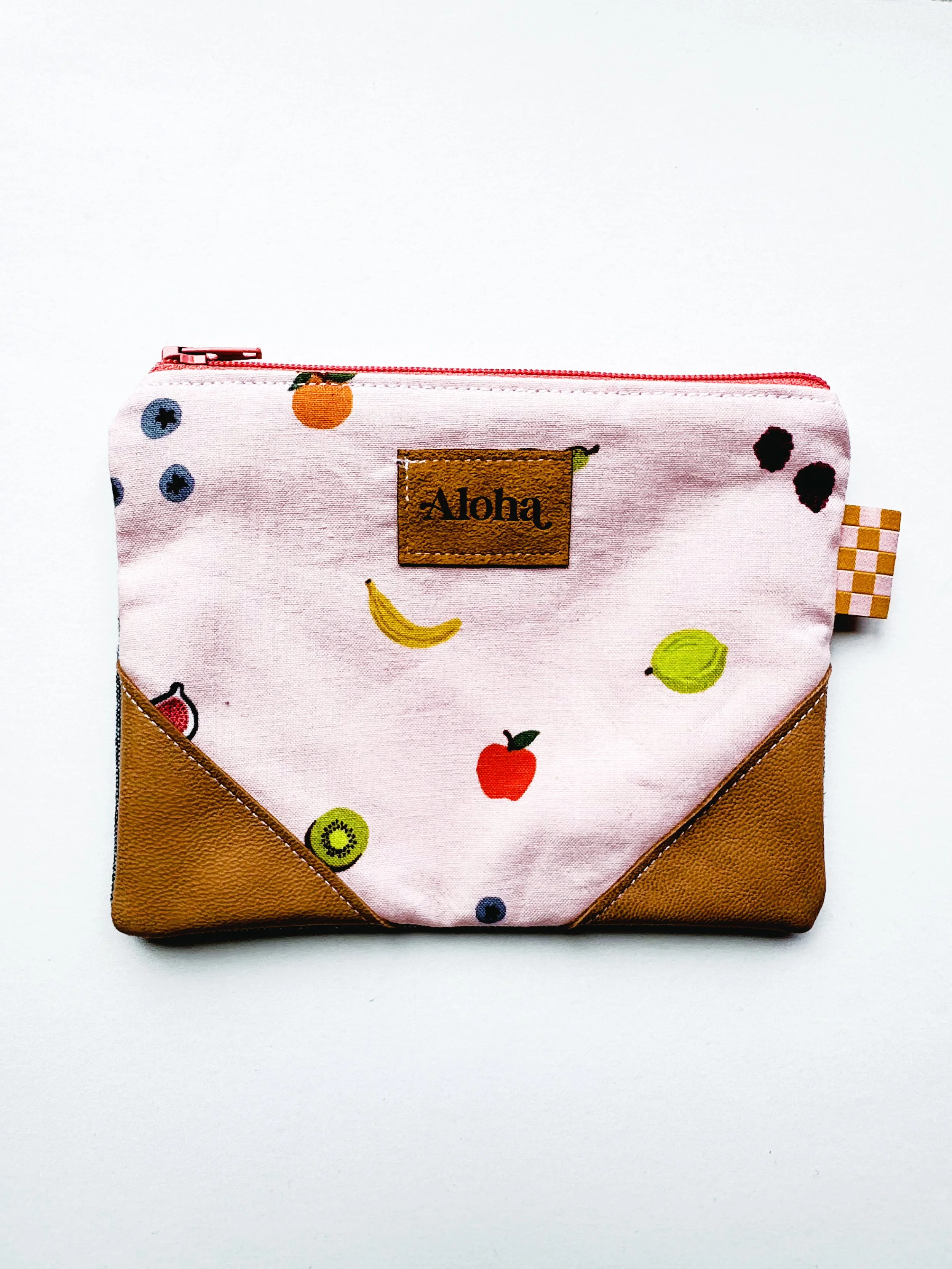 Zip pouch - teeny fruit