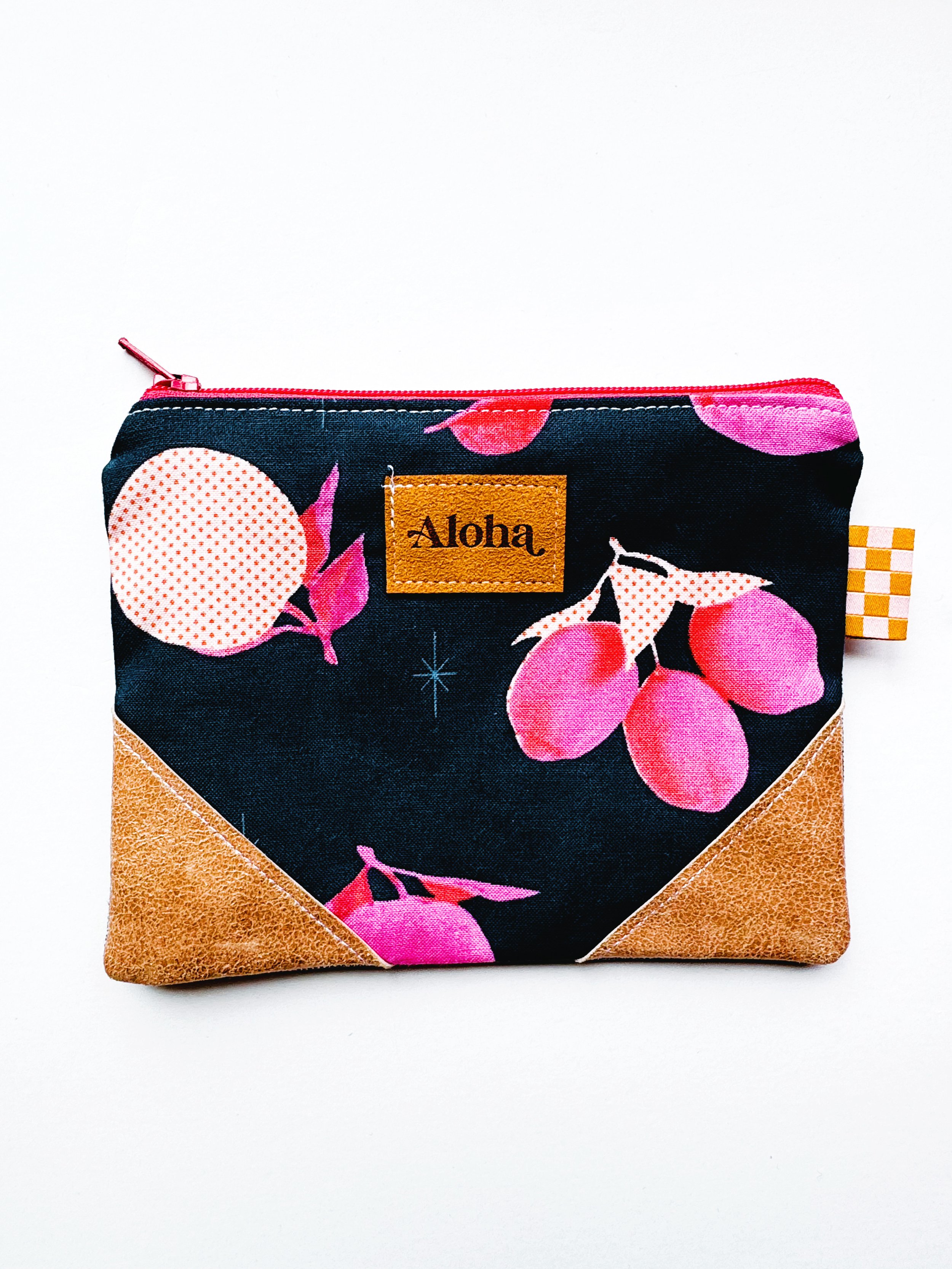 Zip pouch - retro fruit